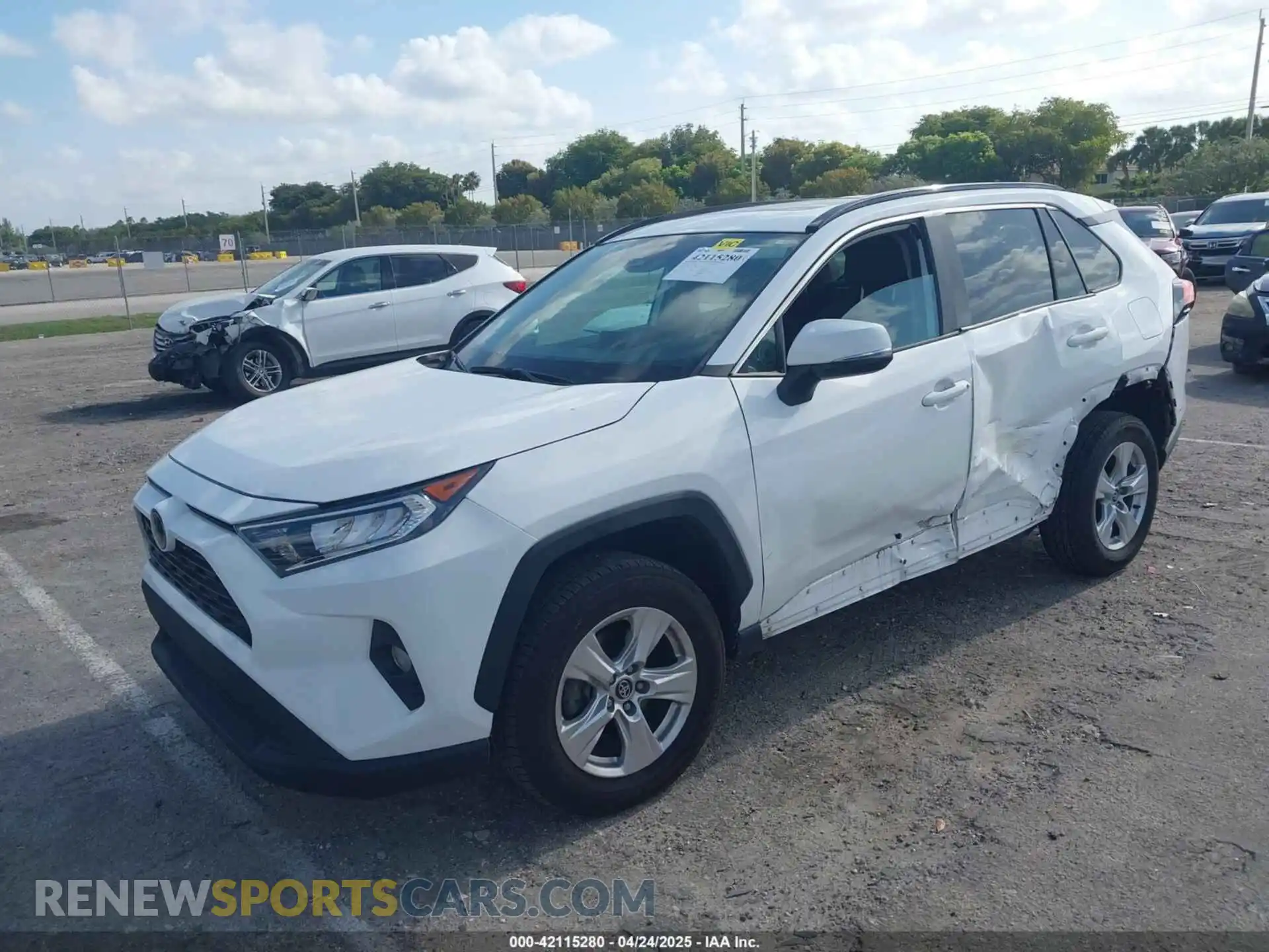 2 Photograph of a damaged car 2T3W1RFV1LC079243 TOYOTA RAV4 2020