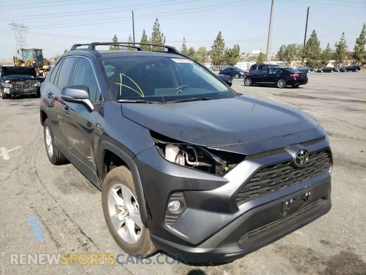 1 Photograph of a damaged car 2T3W1RFV1LC085754 TOYOTA RAV4 2020