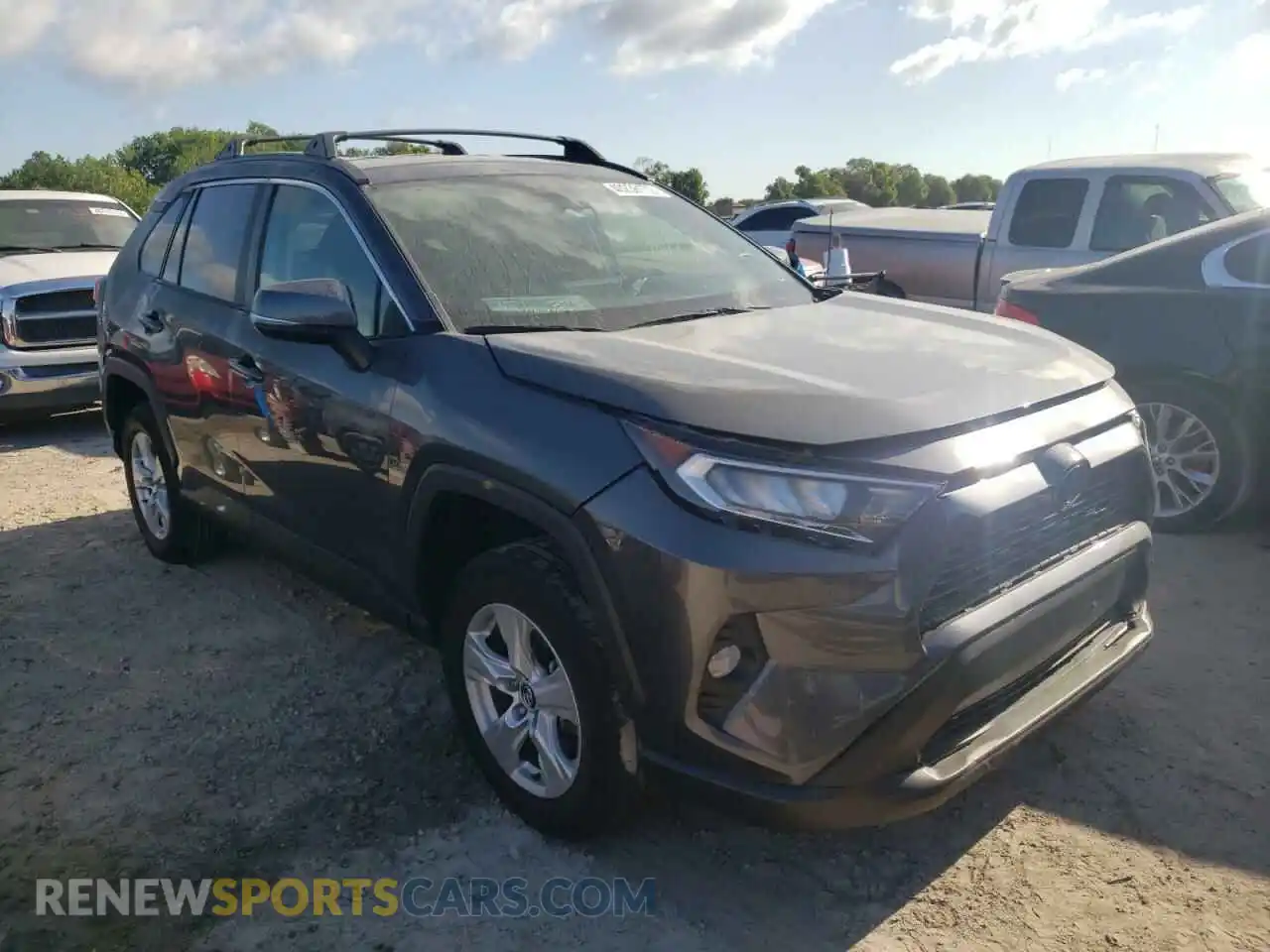 1 Фотография поврежденного автомобиля 2T3W1RFV2LC064072 TOYOTA RAV4 2020