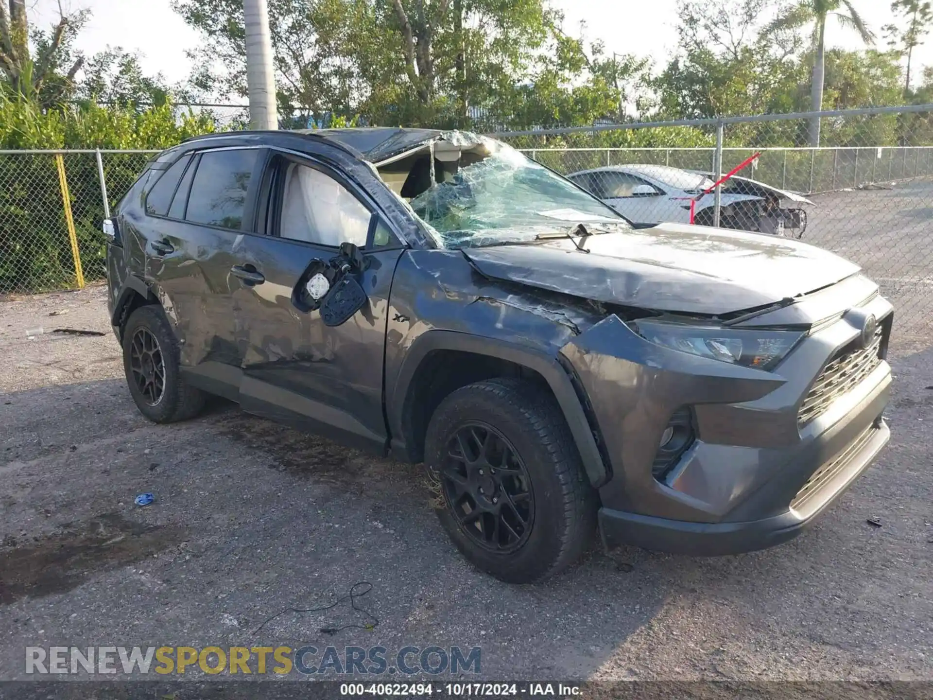 1 Photograph of a damaged car 2T3W1RFV2LC073533 TOYOTA RAV4 2020