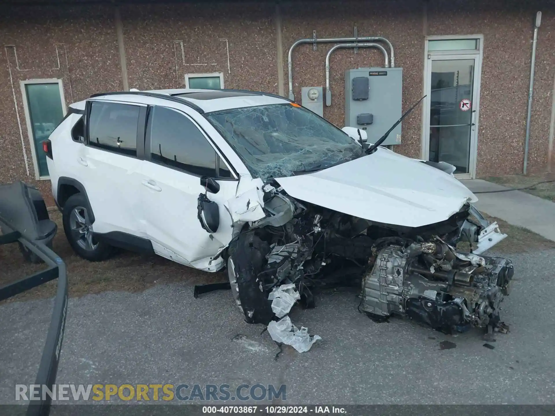 1 Photograph of a damaged car 2T3W1RFV2LW057802 TOYOTA RAV4 2020