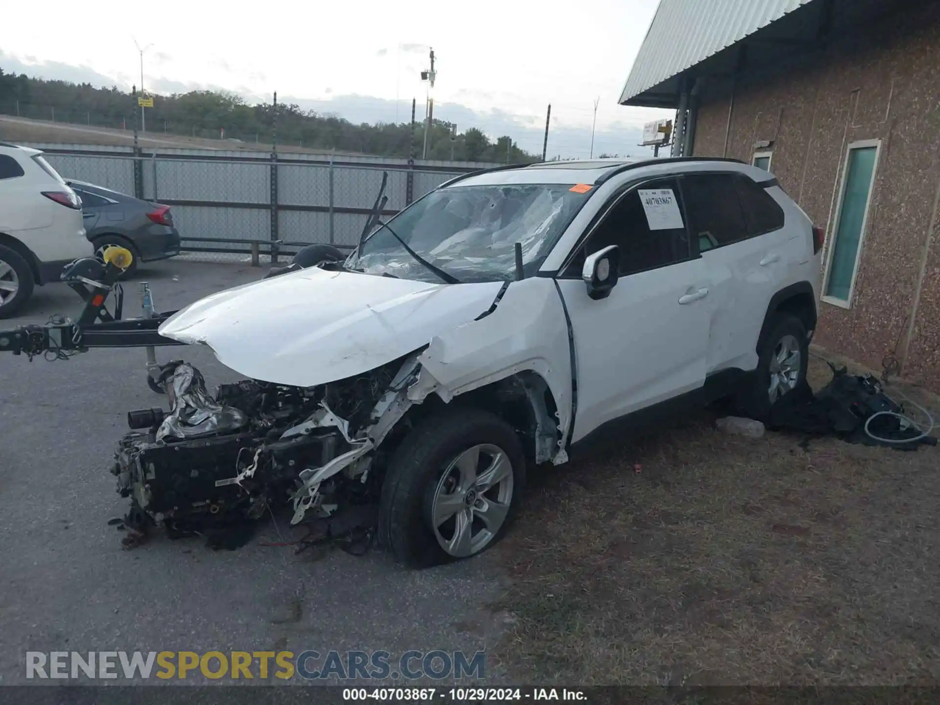 2 Photograph of a damaged car 2T3W1RFV2LW057802 TOYOTA RAV4 2020
