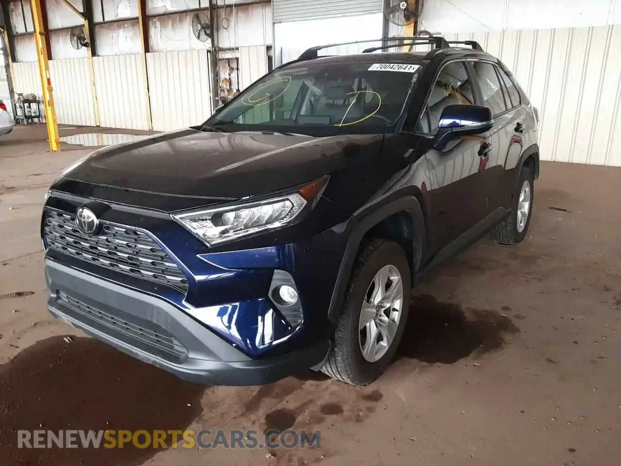 2 Photograph of a damaged car 2T3W1RFV2LW059422 TOYOTA RAV4 2020