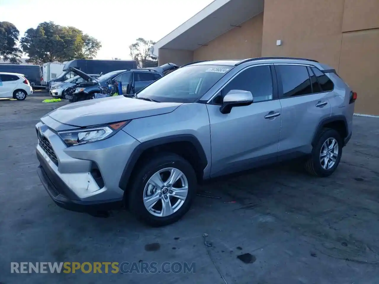 1 Фотография поврежденного автомобиля 2T3W1RFV2LW087267 TOYOTA RAV4 2020