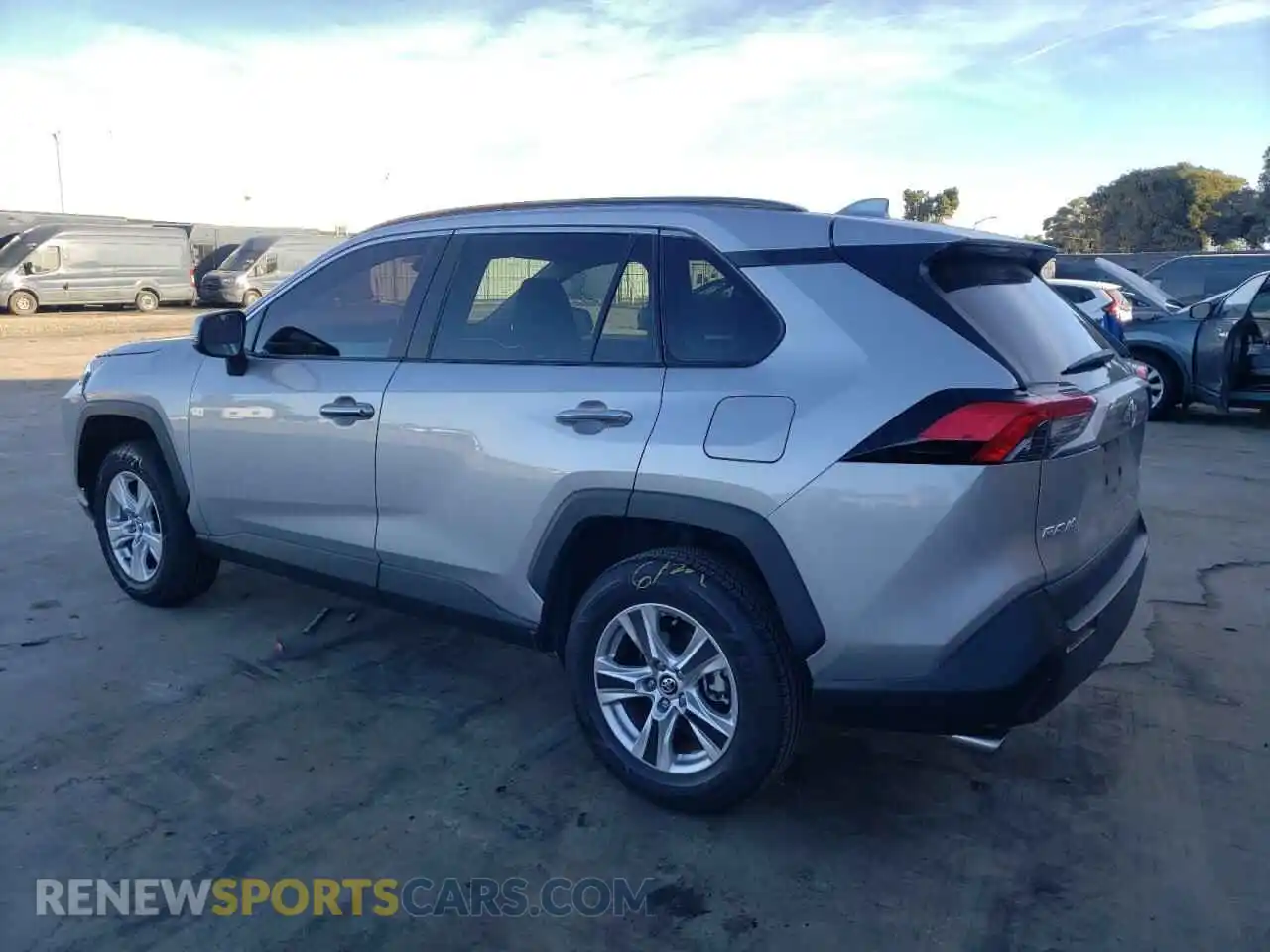 2 Фотография поврежденного автомобиля 2T3W1RFV2LW087267 TOYOTA RAV4 2020