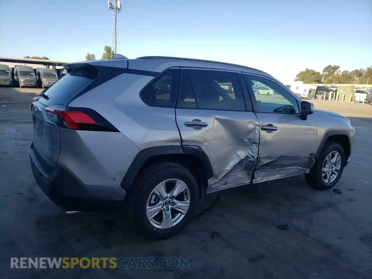 3 Фотография поврежденного автомобиля 2T3W1RFV2LW087267 TOYOTA RAV4 2020