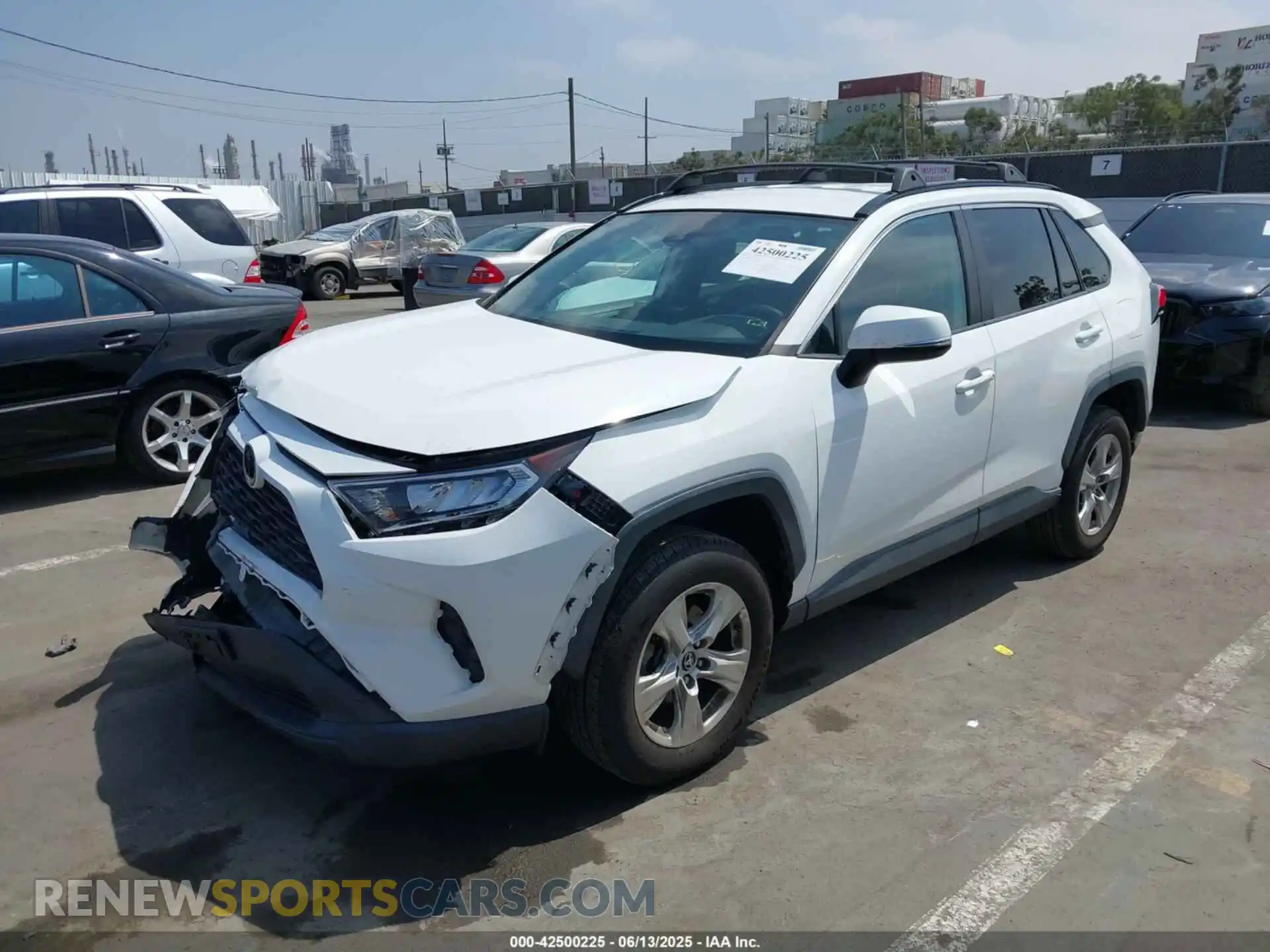 2 Photograph of a damaged car 2T3W1RFV2LW097703 TOYOTA RAV4 2020