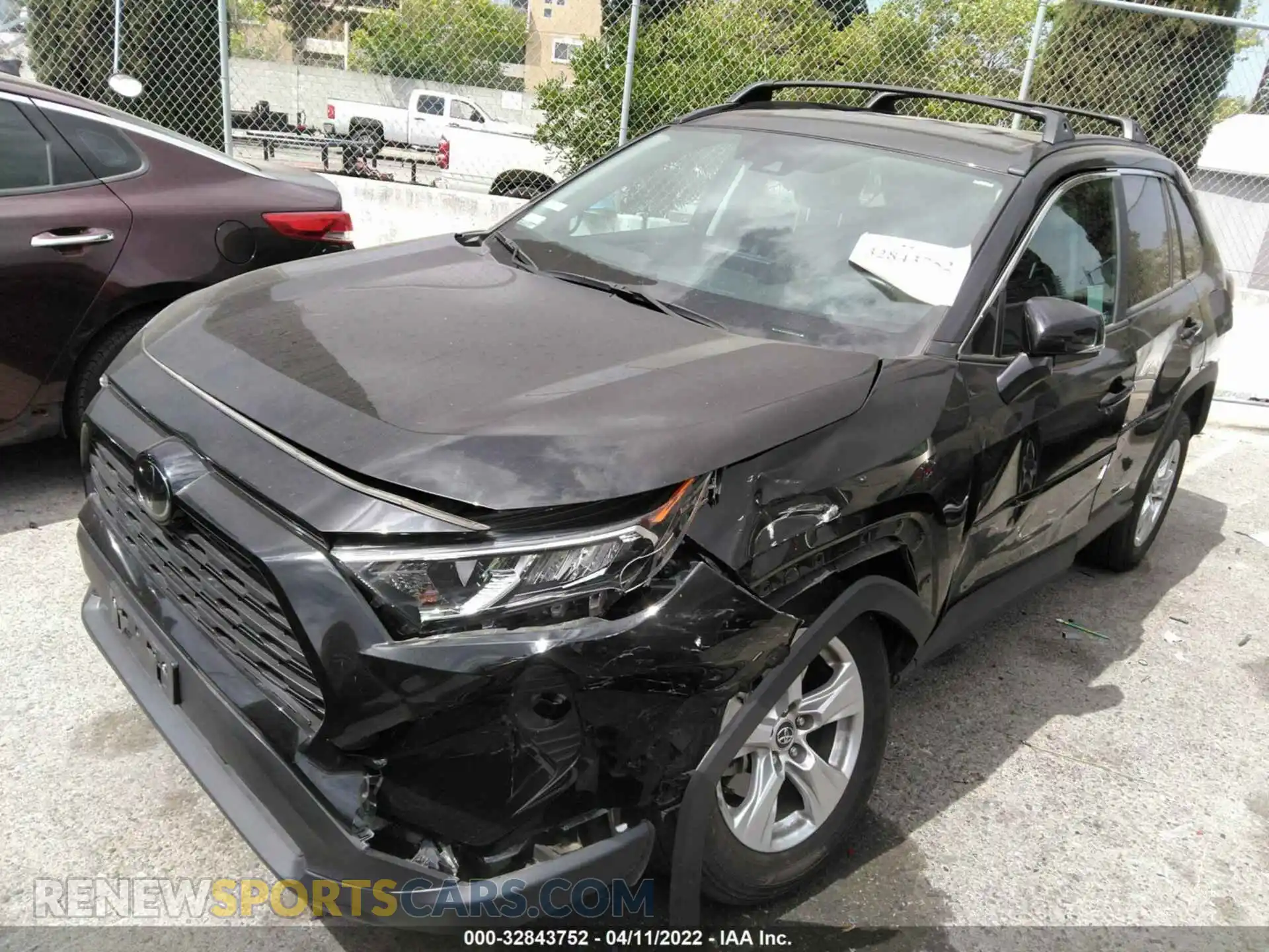 2 Photograph of a damaged car 2T3W1RFV3LW082286 TOYOTA RAV4 2020