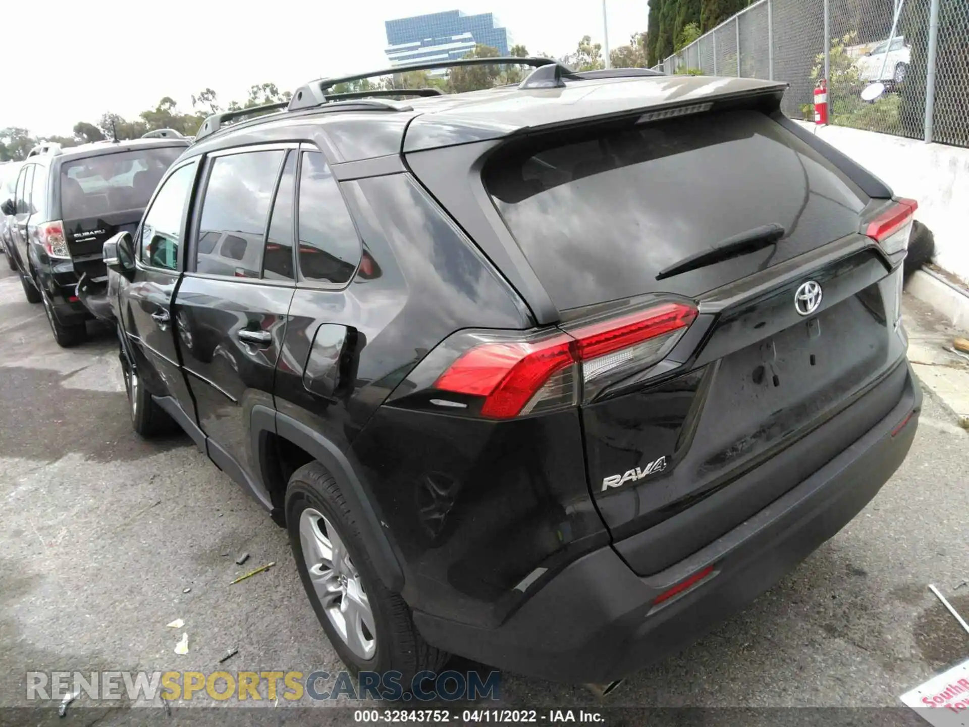 3 Photograph of a damaged car 2T3W1RFV3LW082286 TOYOTA RAV4 2020