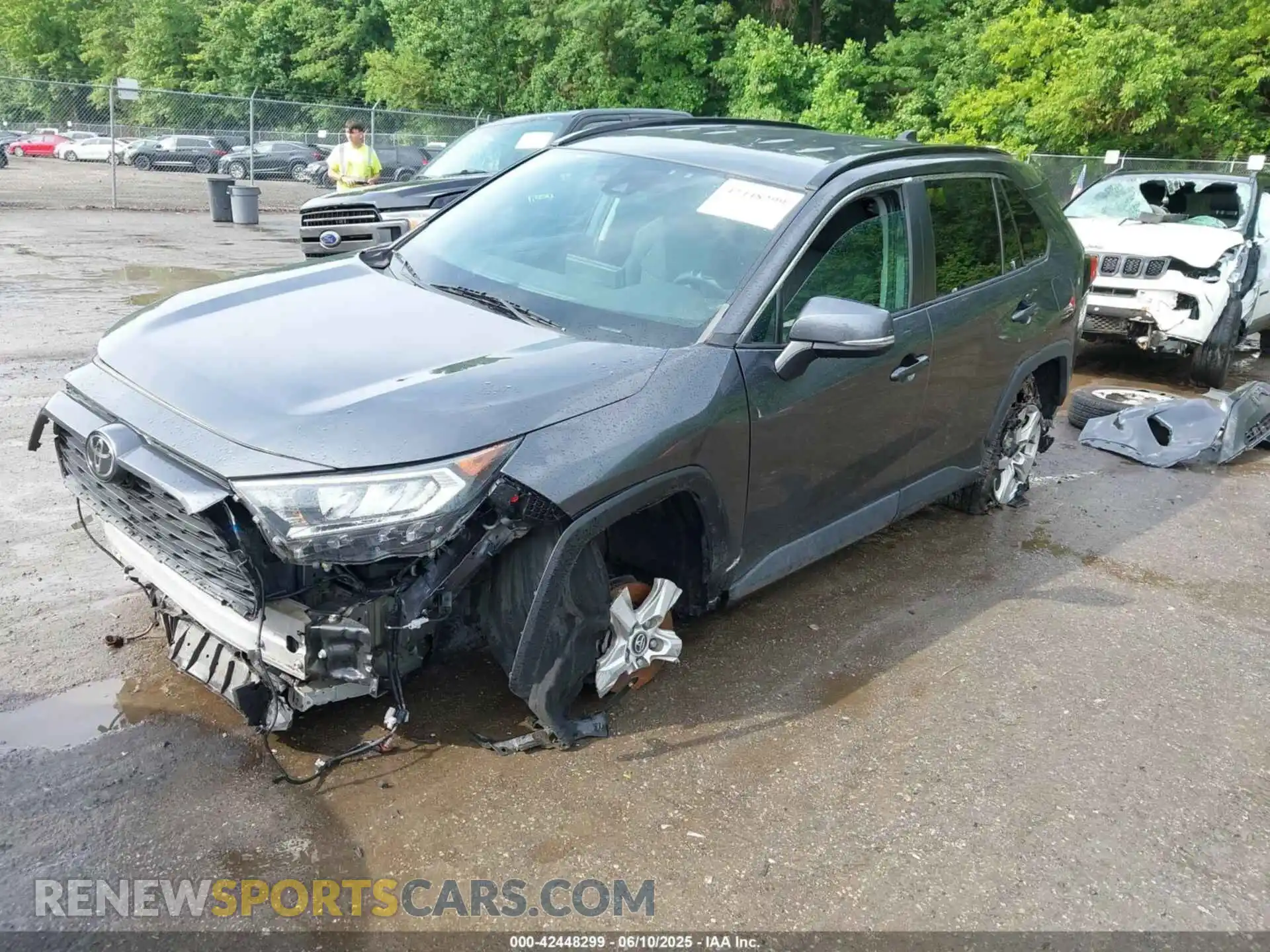2 Photograph of a damaged car 2T3W1RFV4LC040257 TOYOTA RAV4 2020