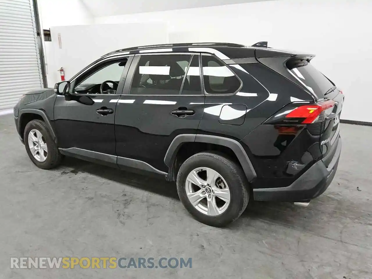 2 Photograph of a damaged car 2T3W1RFV4LC046723 TOYOTA RAV4 2020