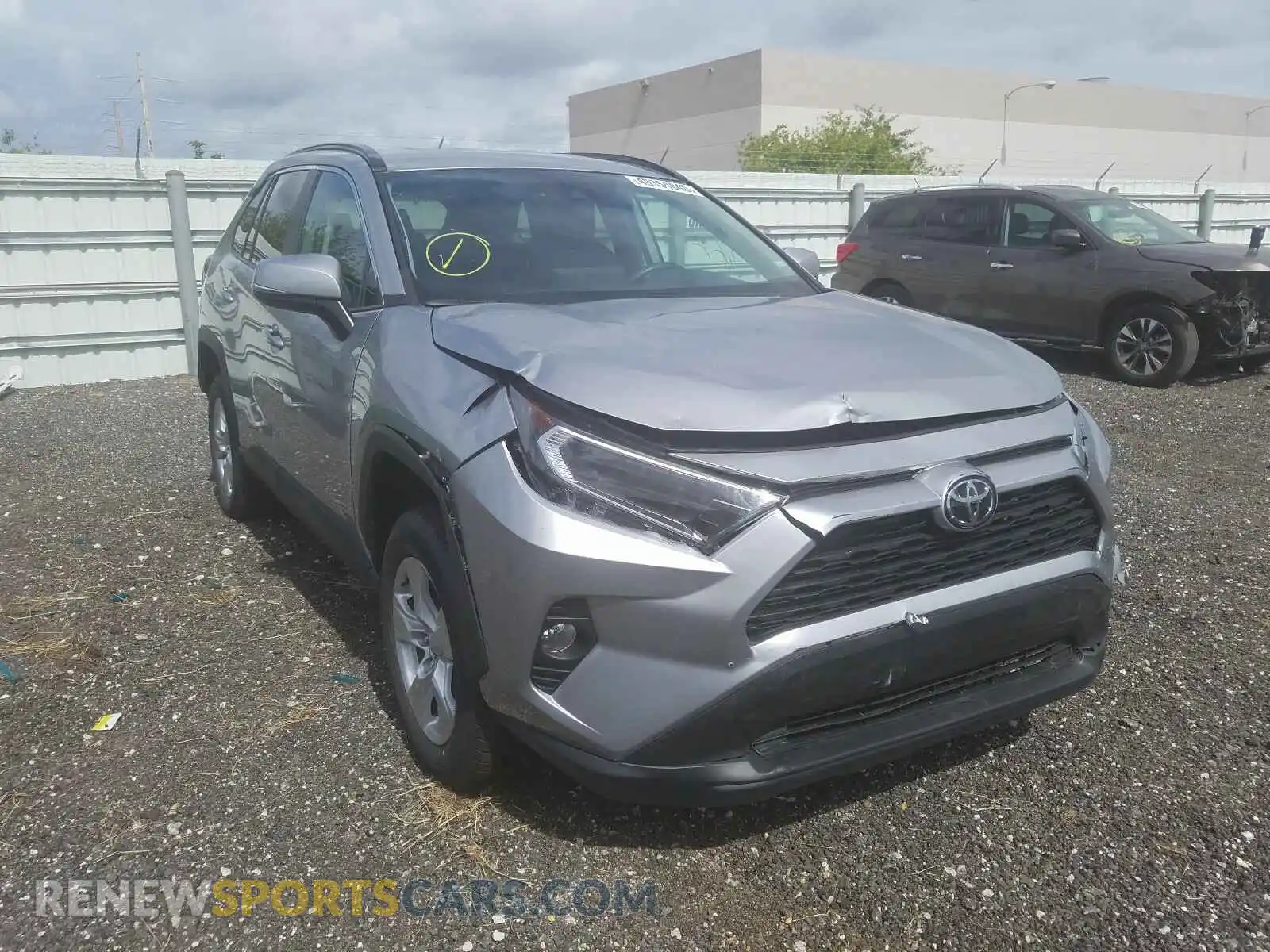 1 Photograph of a damaged car 2T3W1RFV4LC053624 TOYOTA RAV4 2020