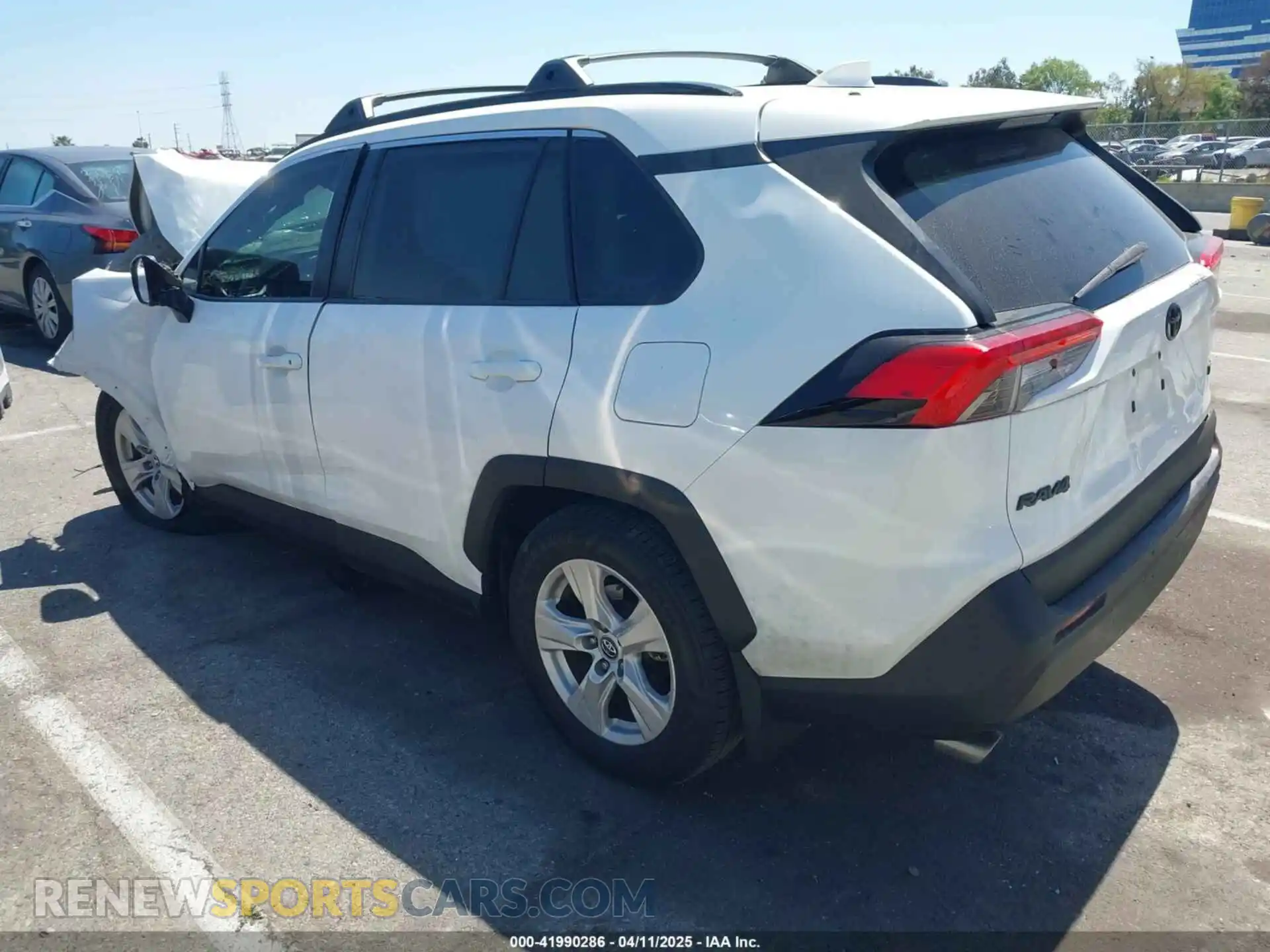 3 Photograph of a damaged car 2T3W1RFV4LC059178 TOYOTA RAV4 2020