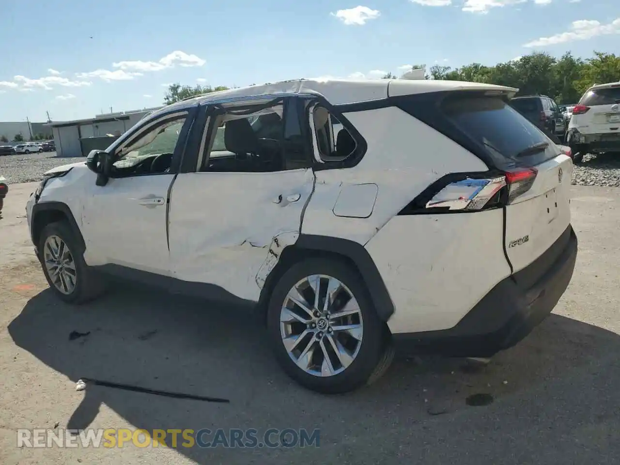 2 Photograph of a damaged car 2T3W1RFV4LW064332 TOYOTA RAV4 2020