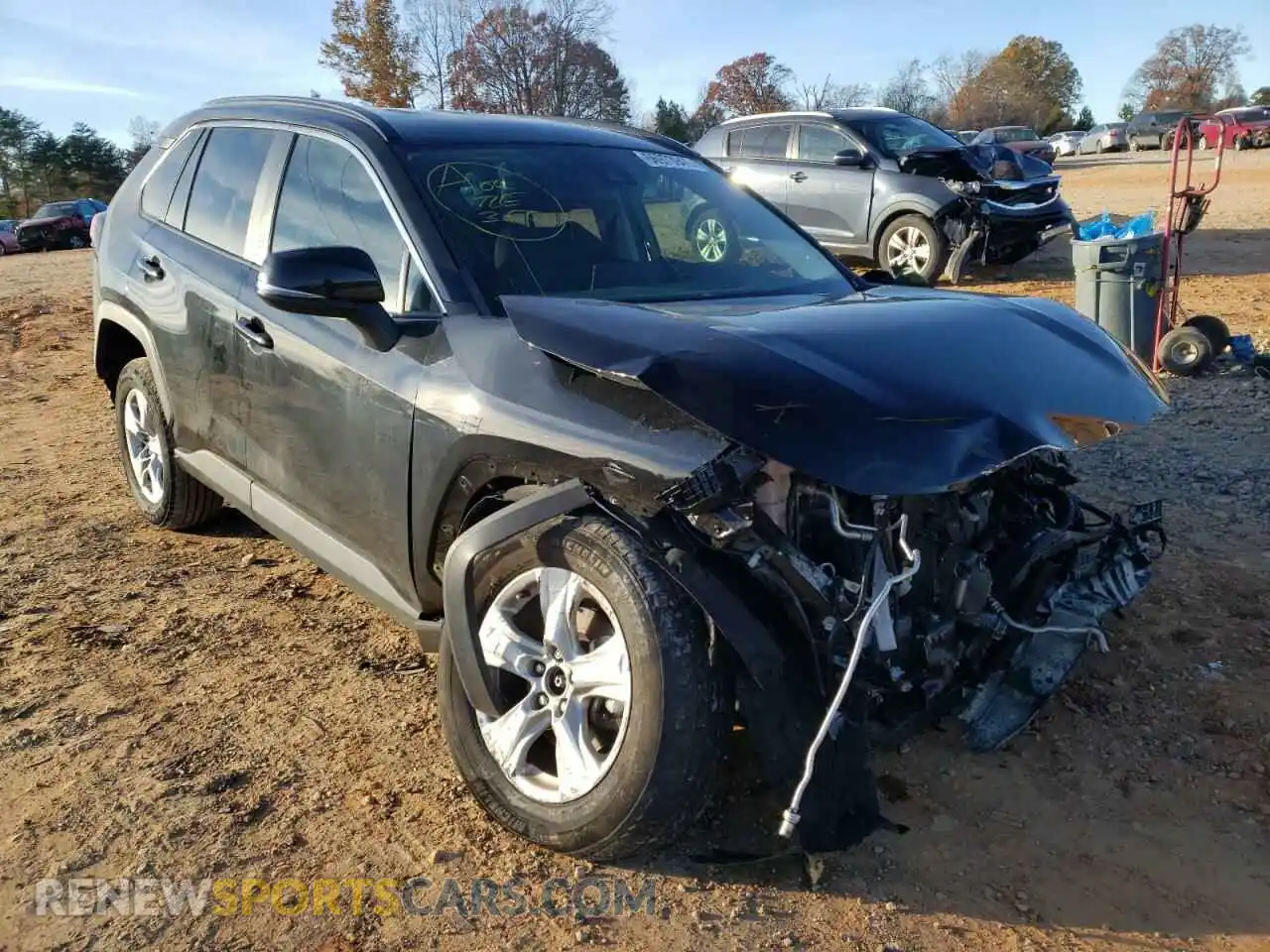 1 Photograph of a damaged car 2T3W1RFV5LC059755 TOYOTA RAV4 2020