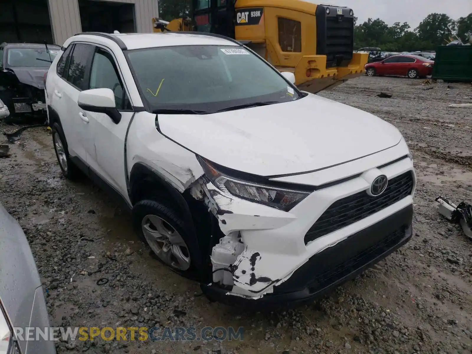 1 Photograph of a damaged car 2T3W1RFV6LC036243 TOYOTA RAV4 2020