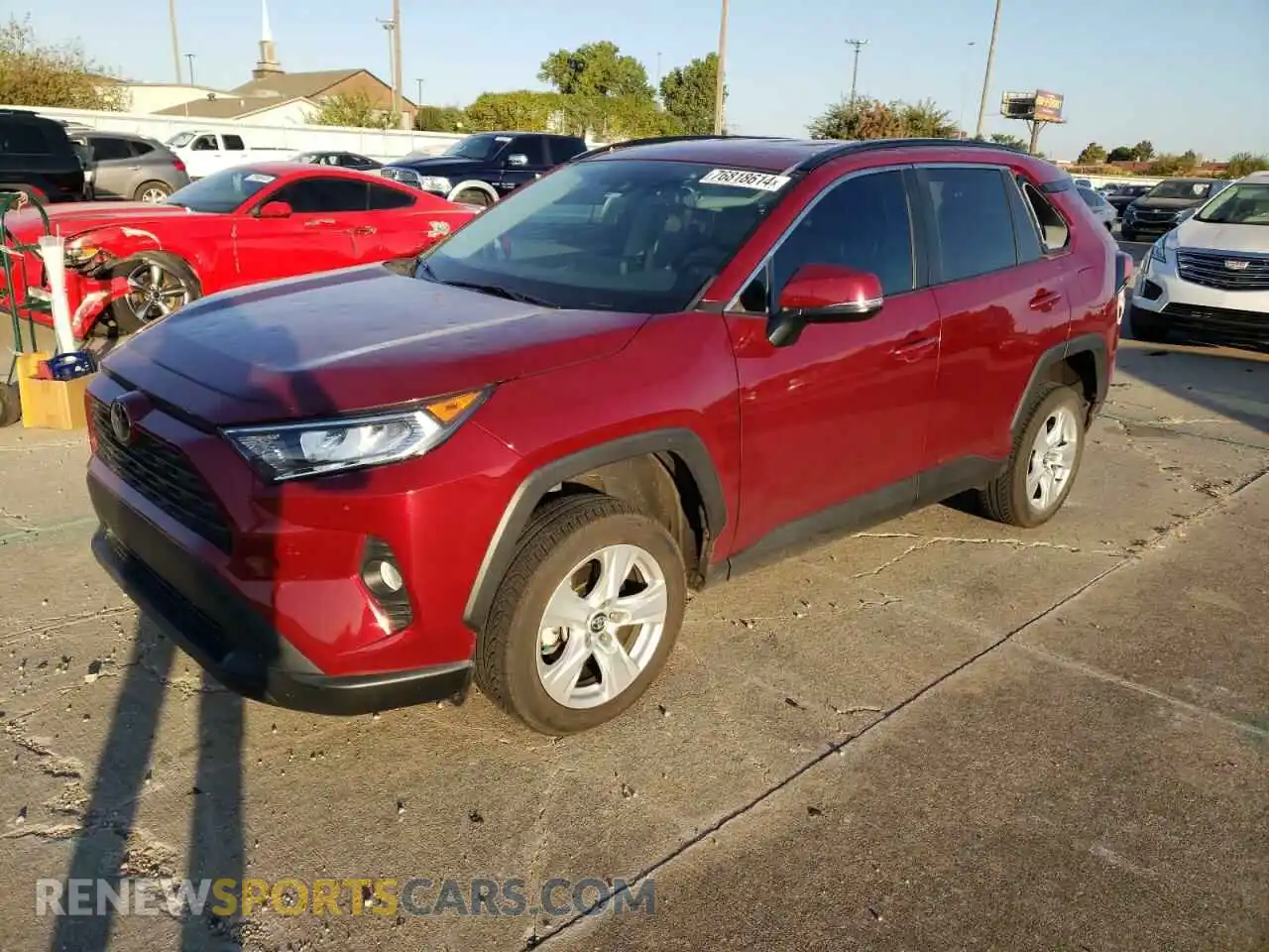 1 Photograph of a damaged car 2T3W1RFV6LW083335 TOYOTA RAV4 2020