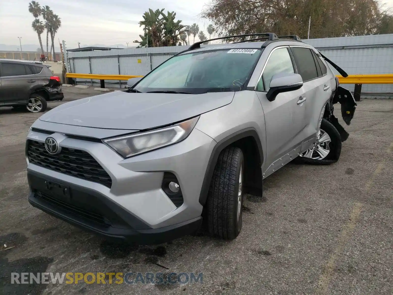 2 Photograph of a damaged car 2T3W1RFV6LW099860 TOYOTA RAV4 2020