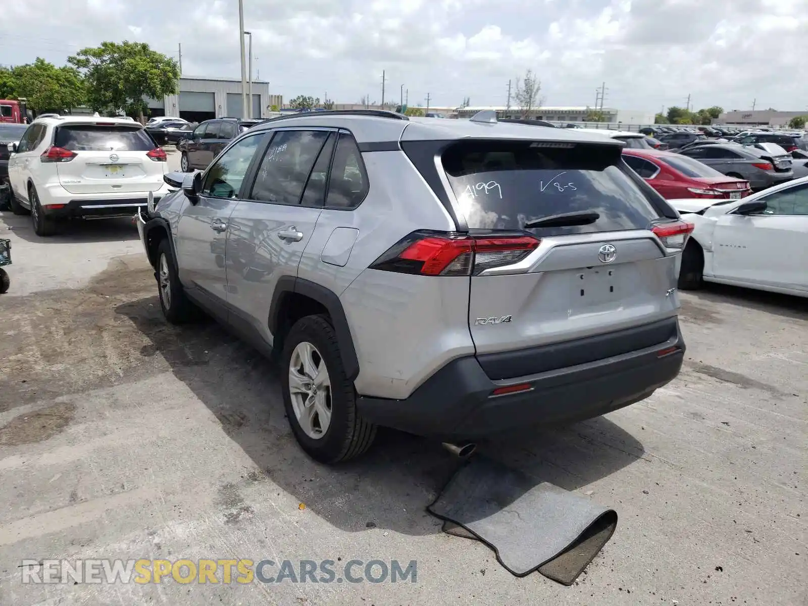 3 Photograph of a damaged car 2T3W1RFV7LC034856 TOYOTA RAV4 2020