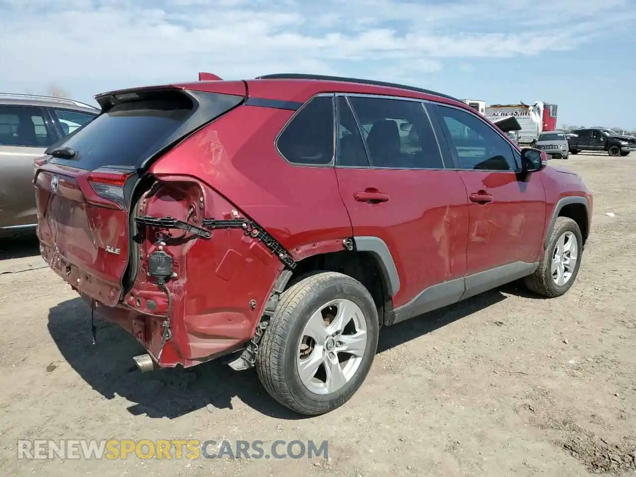 3 Photograph of a damaged car 2T3W1RFV7LW092478 TOYOTA RAV4 2020