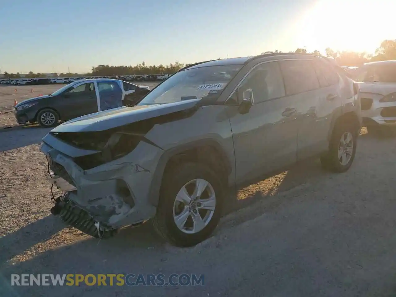 1 Photograph of a damaged car 2T3W1RFV8LC044103 TOYOTA RAV4 2020