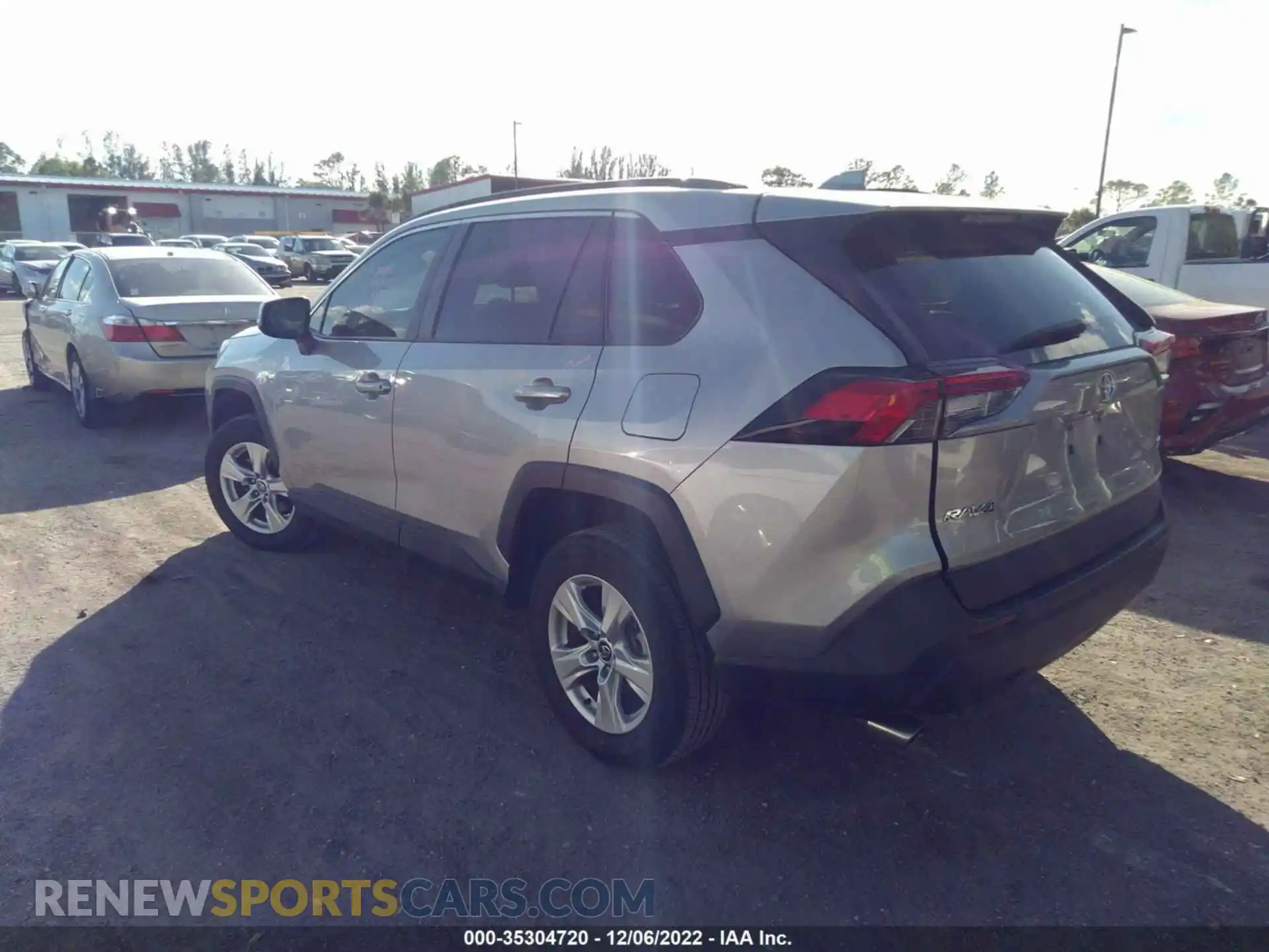 3 Photograph of a damaged car 2T3W1RFV8LC063069 TOYOTA RAV4 2020