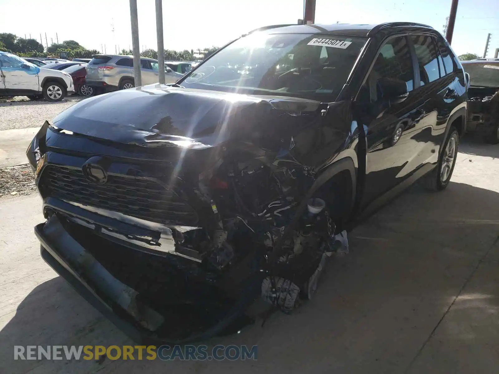 2 fotografías del automóvil dañado 2T3W1RFV8LW061997 TOYOTA RAV4 2020