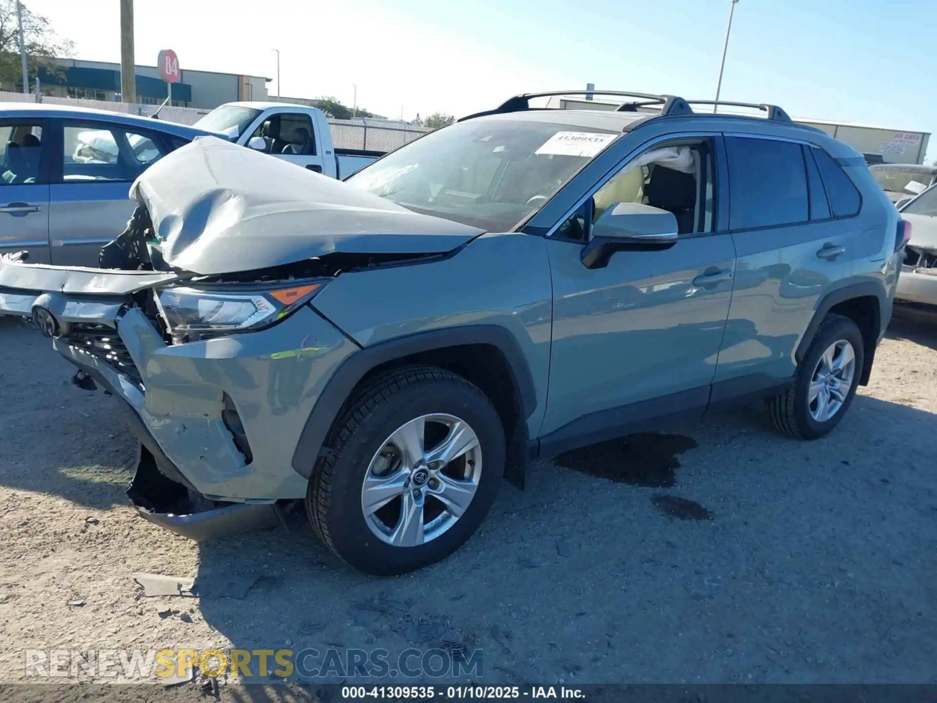 2 Photograph of a damaged car 2T3W1RFV8LW062714 TOYOTA RAV4 2020