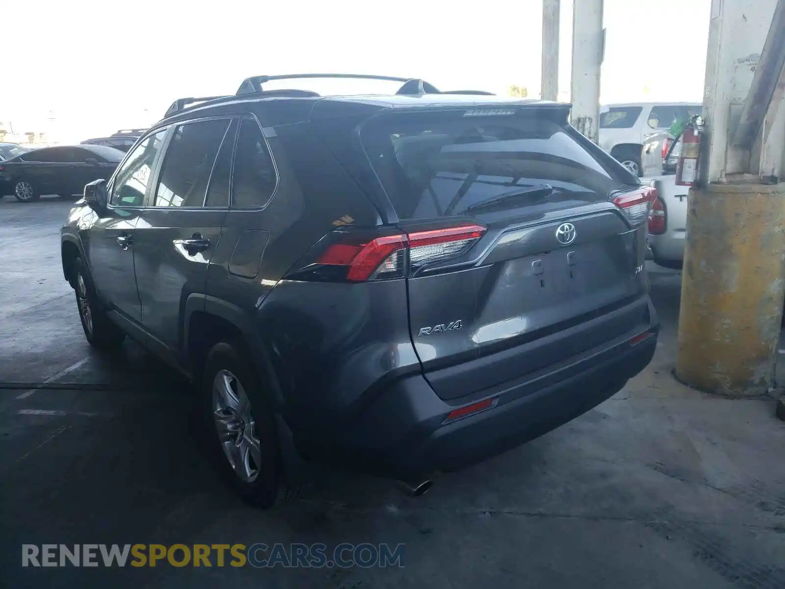 3 Photograph of a damaged car 2T3W1RFV9LC046944 TOYOTA RAV4 2020