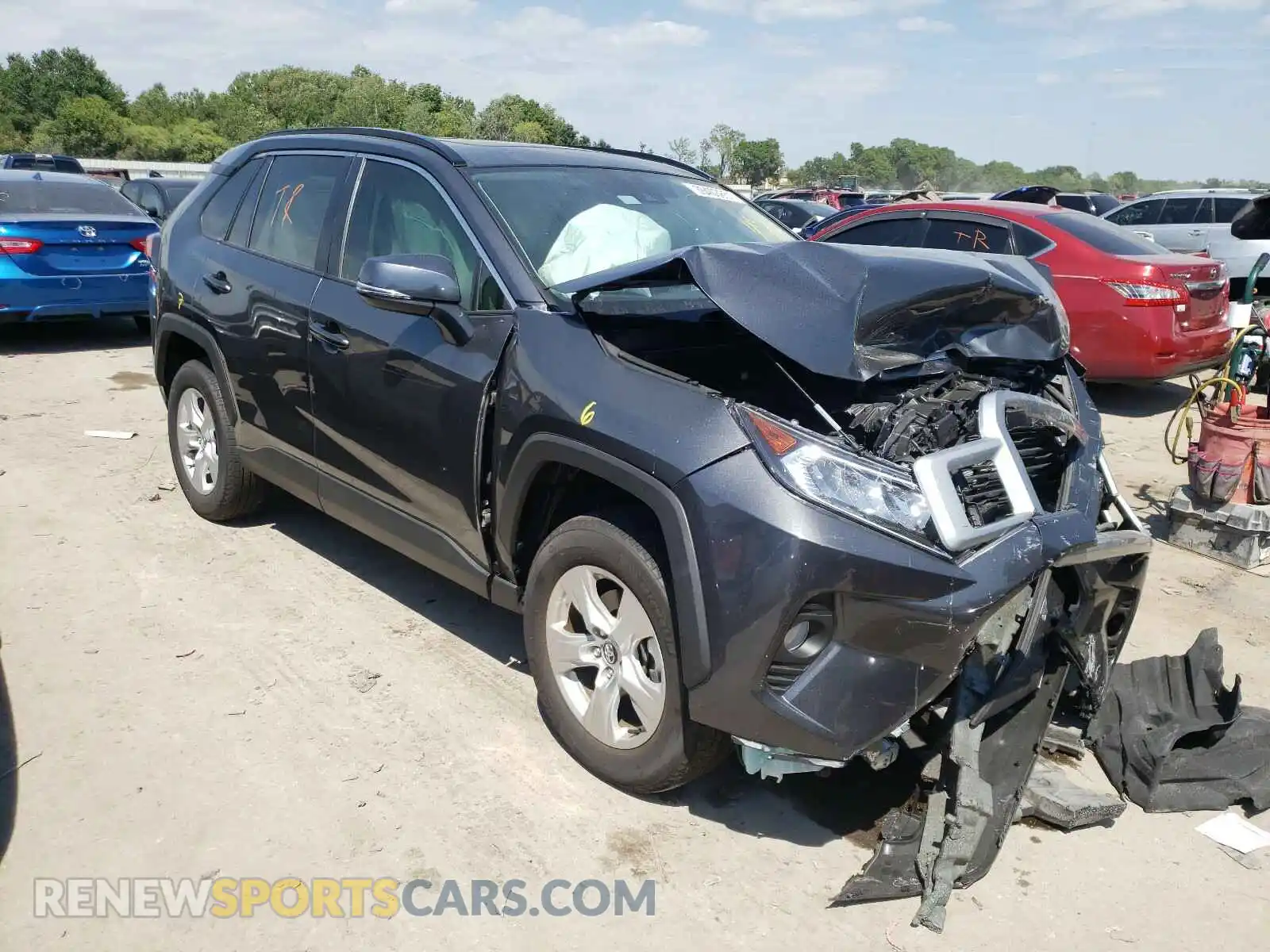 1 Photograph of a damaged car 2T3W1RFV9LC069012 TOYOTA RAV4 2020