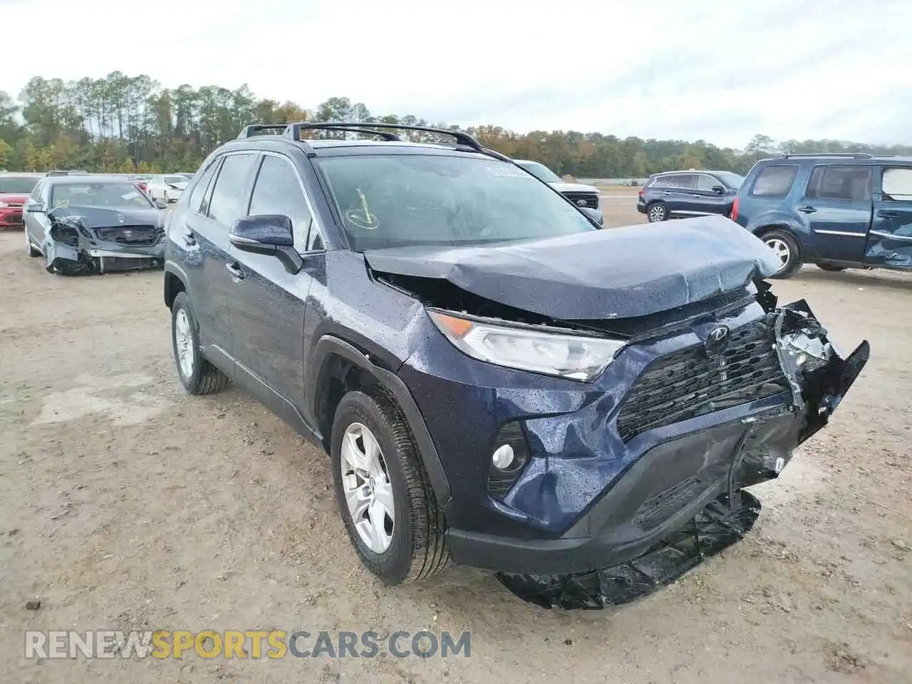 1 Photograph of a damaged car 2T3W1RFV9LW084429 TOYOTA RAV4 2020