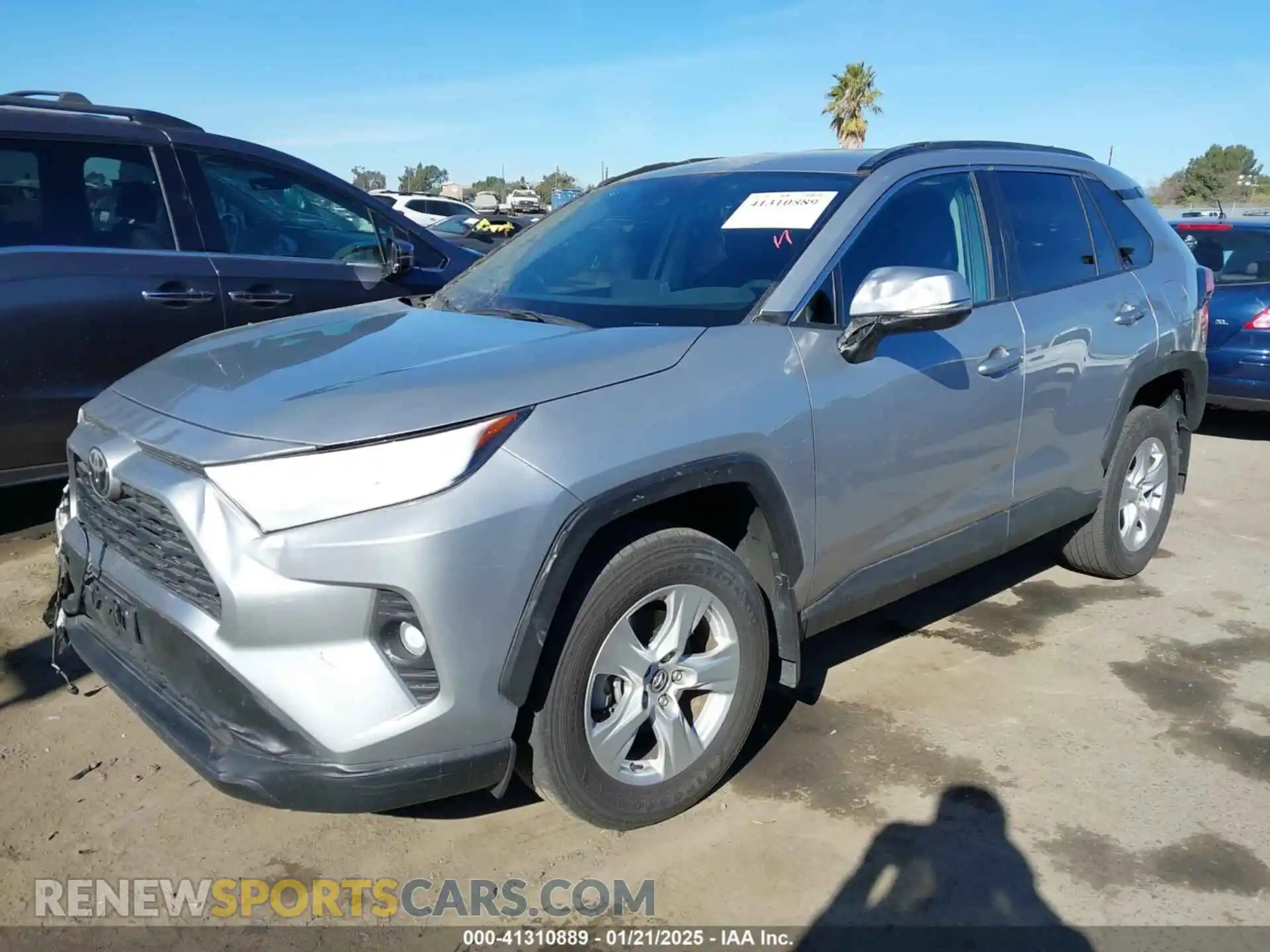 2 Photograph of a damaged car 2T3W1RFV9LW087203 TOYOTA RAV4 2020