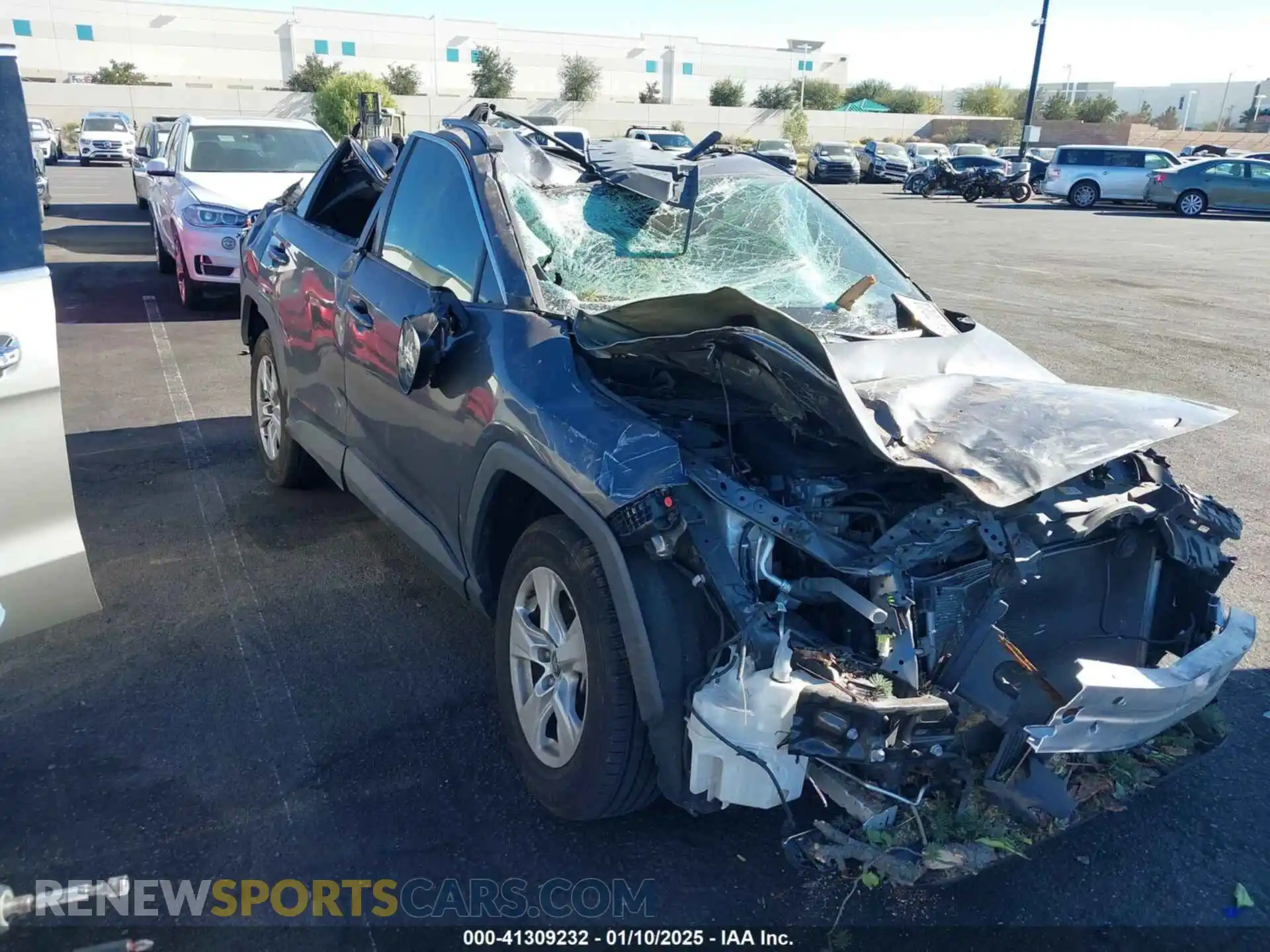 1 Photograph of a damaged car 2T3W1RFV9LW102721 TOYOTA RAV4 2020