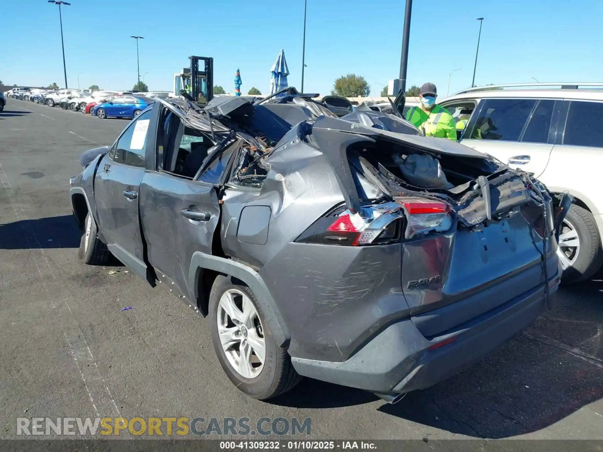 3 Photograph of a damaged car 2T3W1RFV9LW102721 TOYOTA RAV4 2020