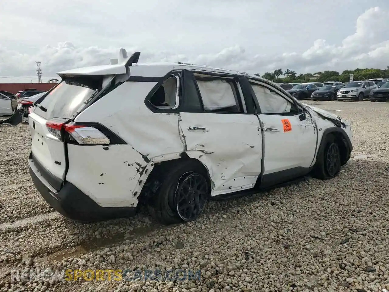 3 Photograph of a damaged car 2T3W1RFVXLC084750 TOYOTA RAV4 2020
