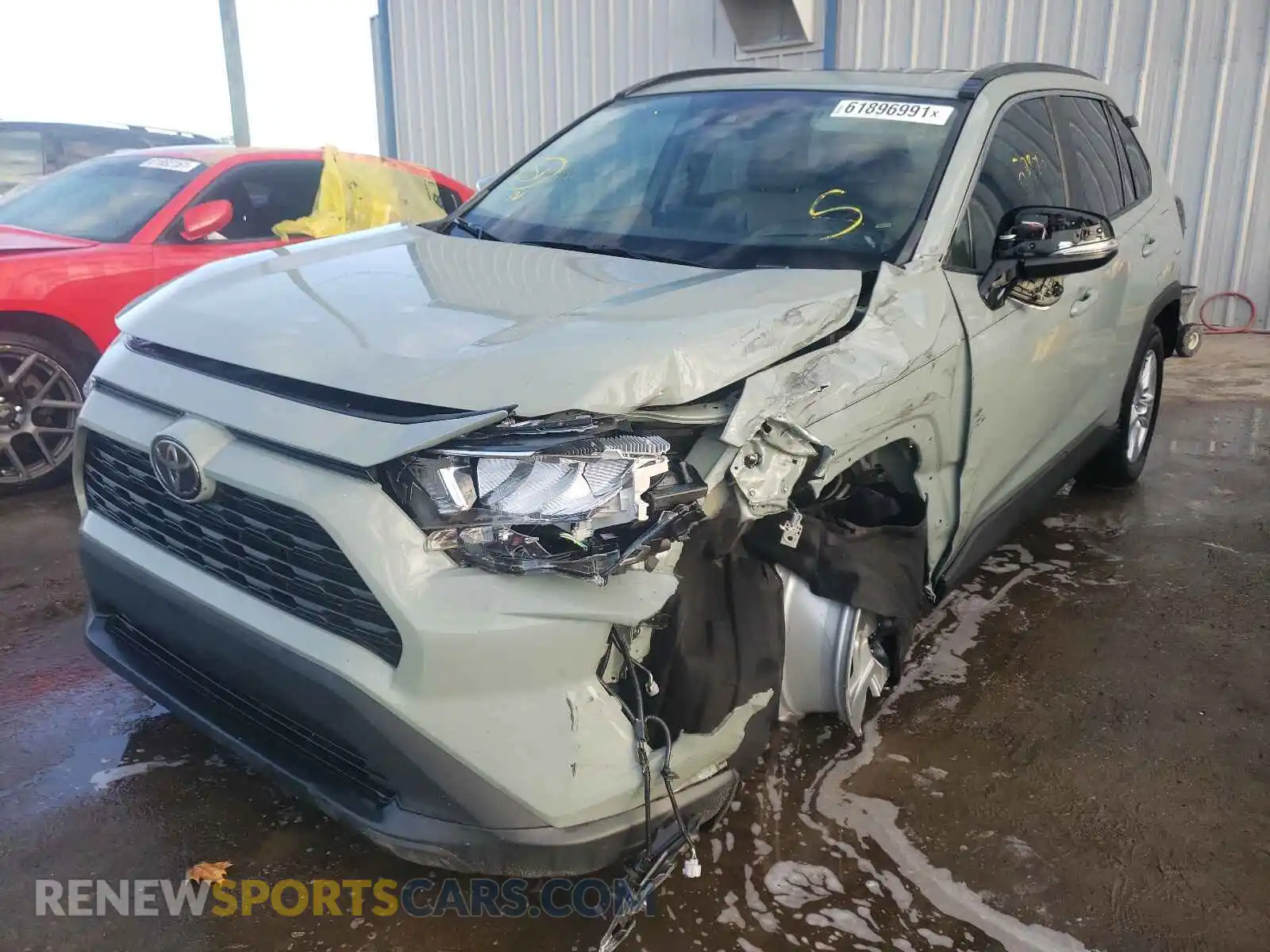 2 Photograph of a damaged car 2T3W1RFVXLW089252 TOYOTA RAV4 2020