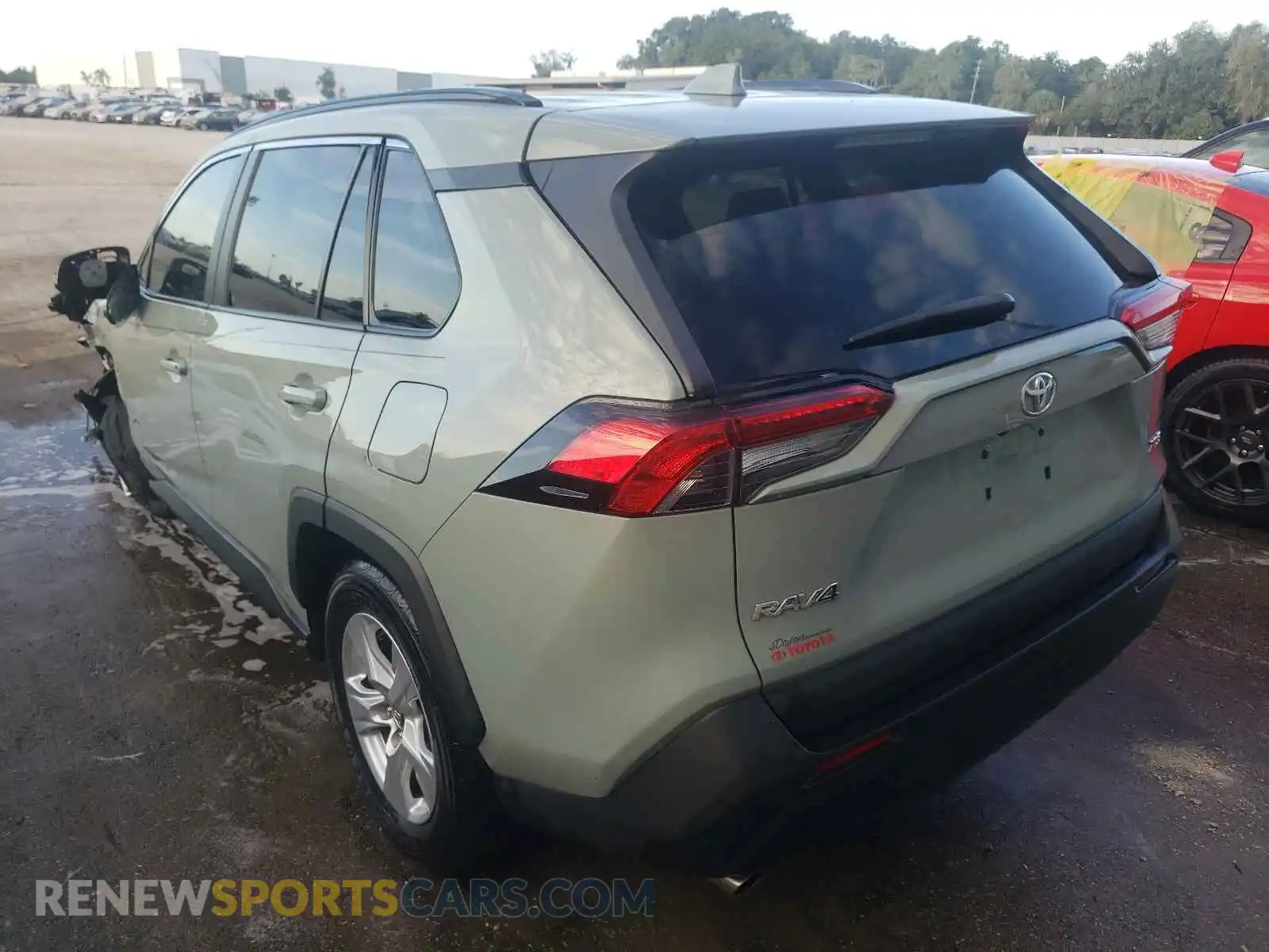 3 Photograph of a damaged car 2T3W1RFVXLW089252 TOYOTA RAV4 2020