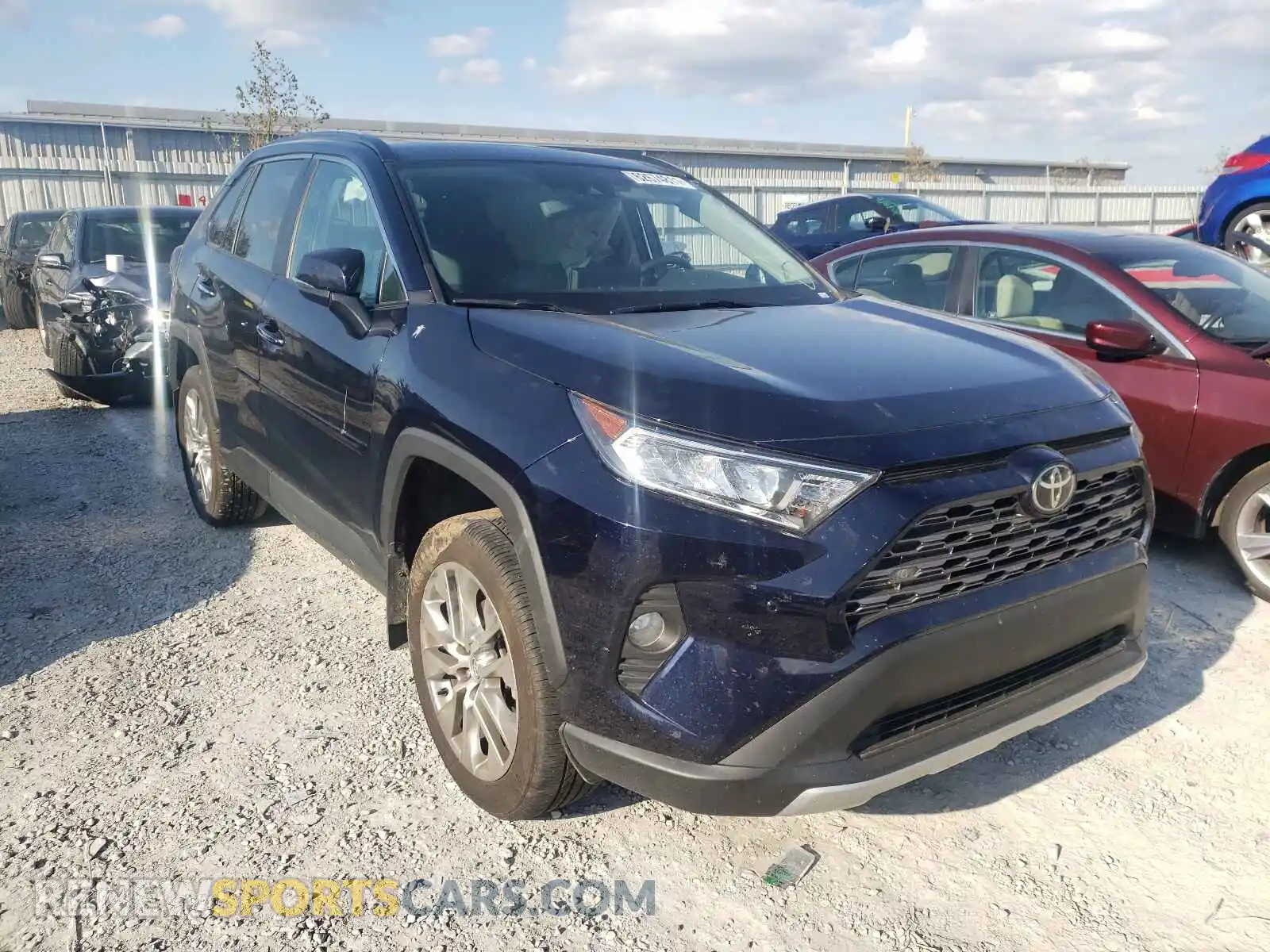 1 Photograph of a damaged car 2T3Y1RFV5LC076516 TOYOTA RAV4 2020