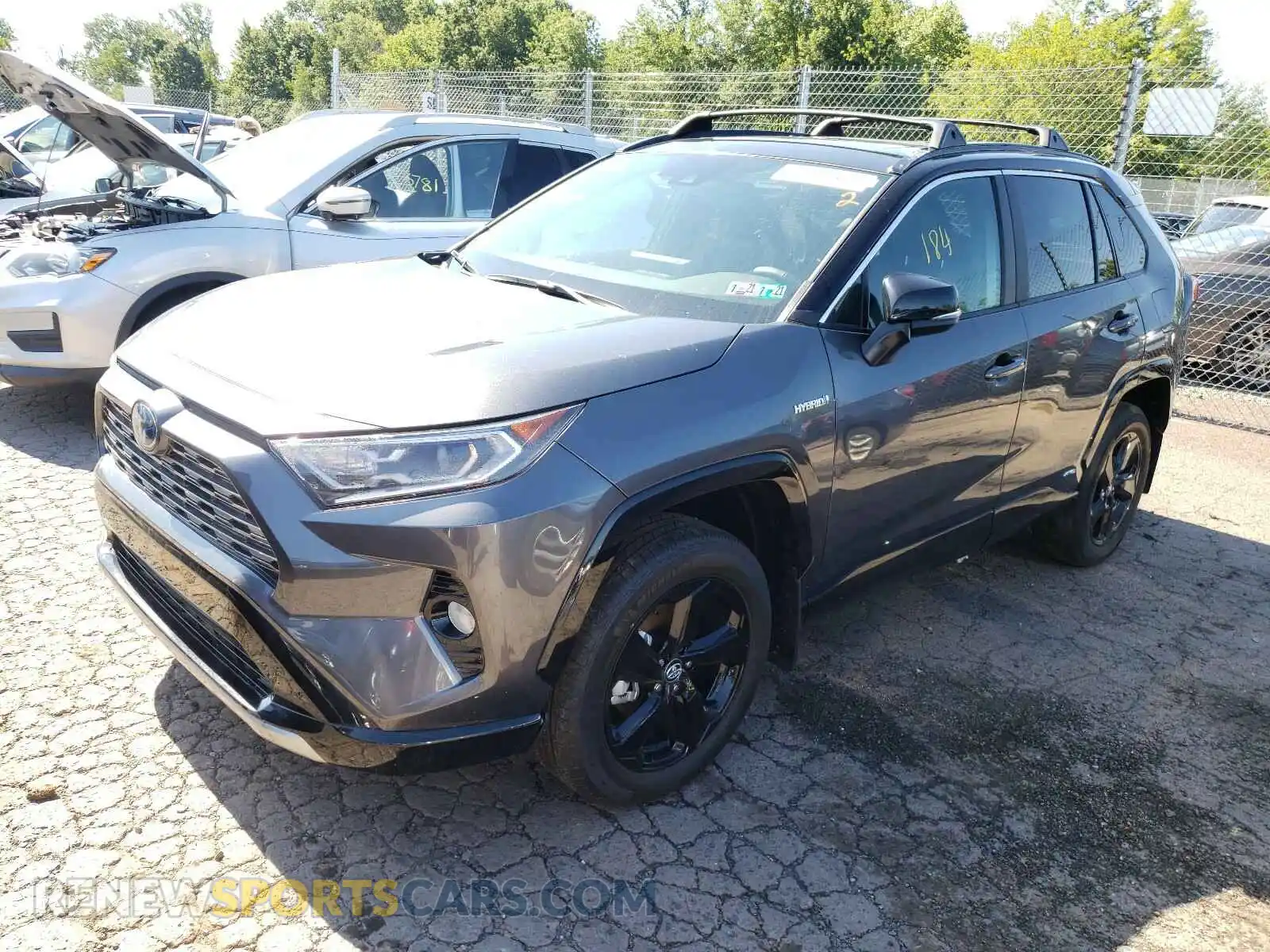 2 Photograph of a damaged car 4T3EWRFV2LU005504 TOYOTA RAV4 2020