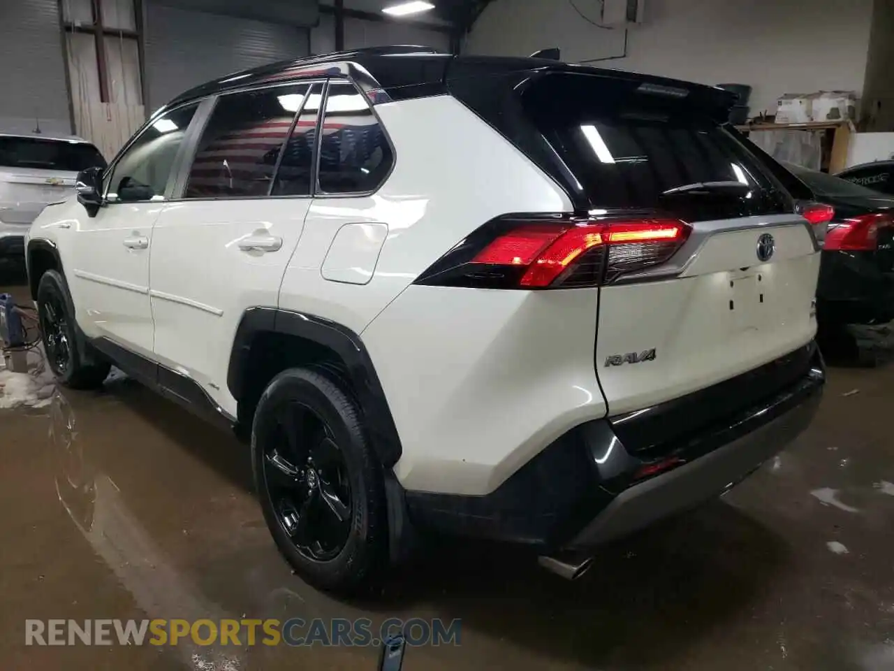 2 Photograph of a damaged car 4T3EWRFV9LU006486 TOYOTA RAV4 2020