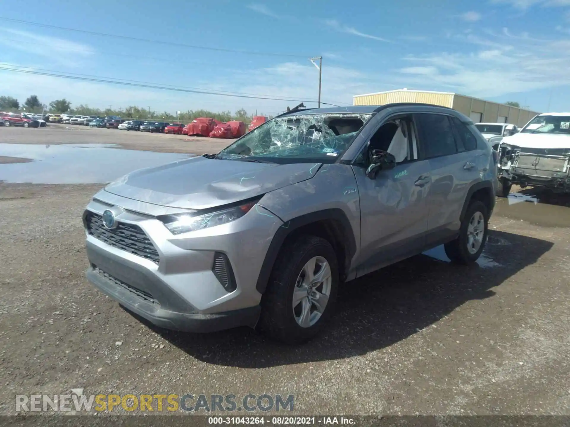 2 Photograph of a damaged car 4T3L6RFV6LU001608 TOYOTA RAV4 2020