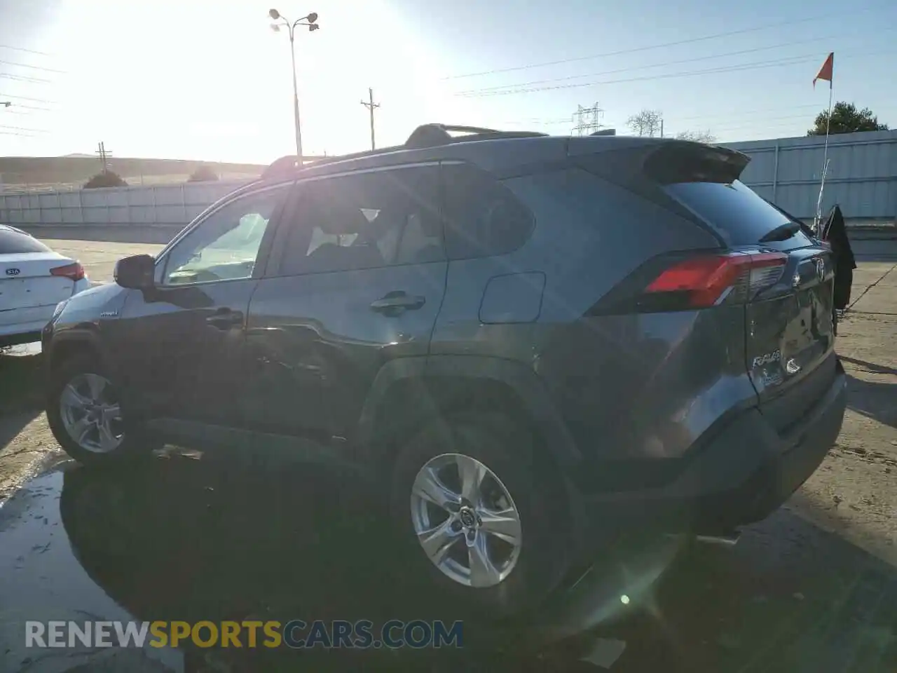 2 Photograph of a damaged car 4T3LWRFV1LU010071 TOYOTA RAV4 2020