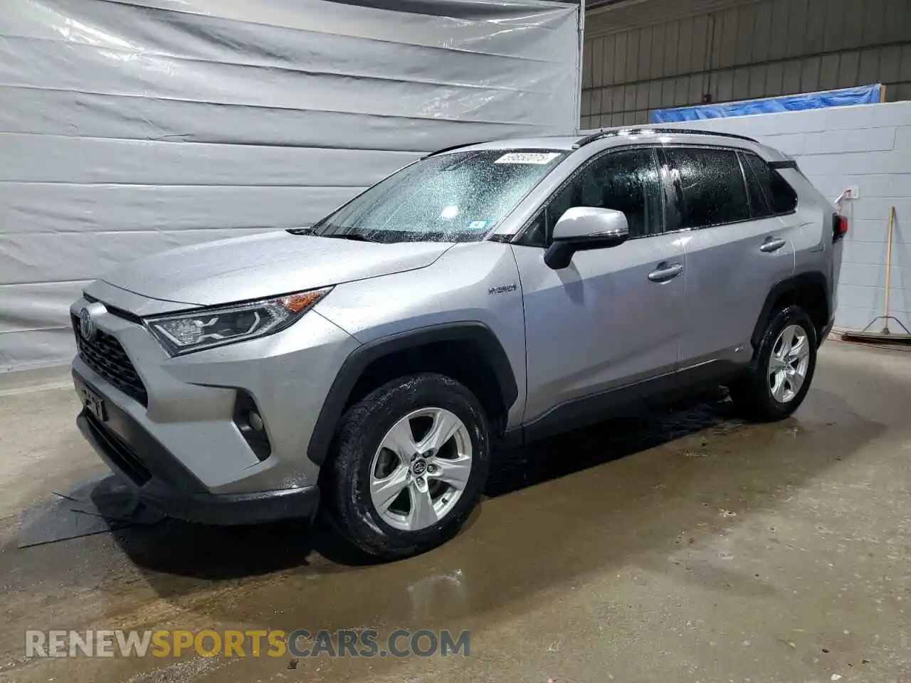 1 Photograph of a damaged car 4T3RWRFV0LU009343 TOYOTA RAV4 2020