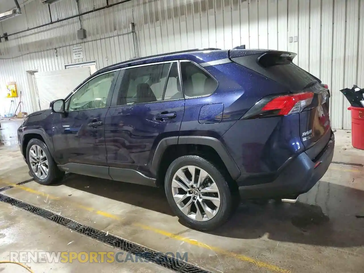 2 Photograph of a damaged car JTMA1RFV1LD047883 TOYOTA RAV4 2020