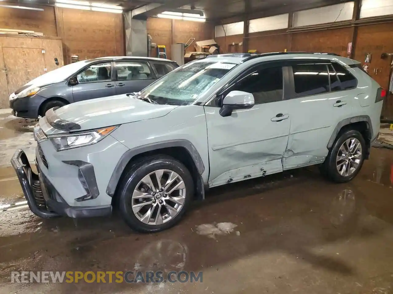 1 Фотография поврежденного автомобиля JTMA1RFV1LJ026727 TOYOTA RAV4 2020