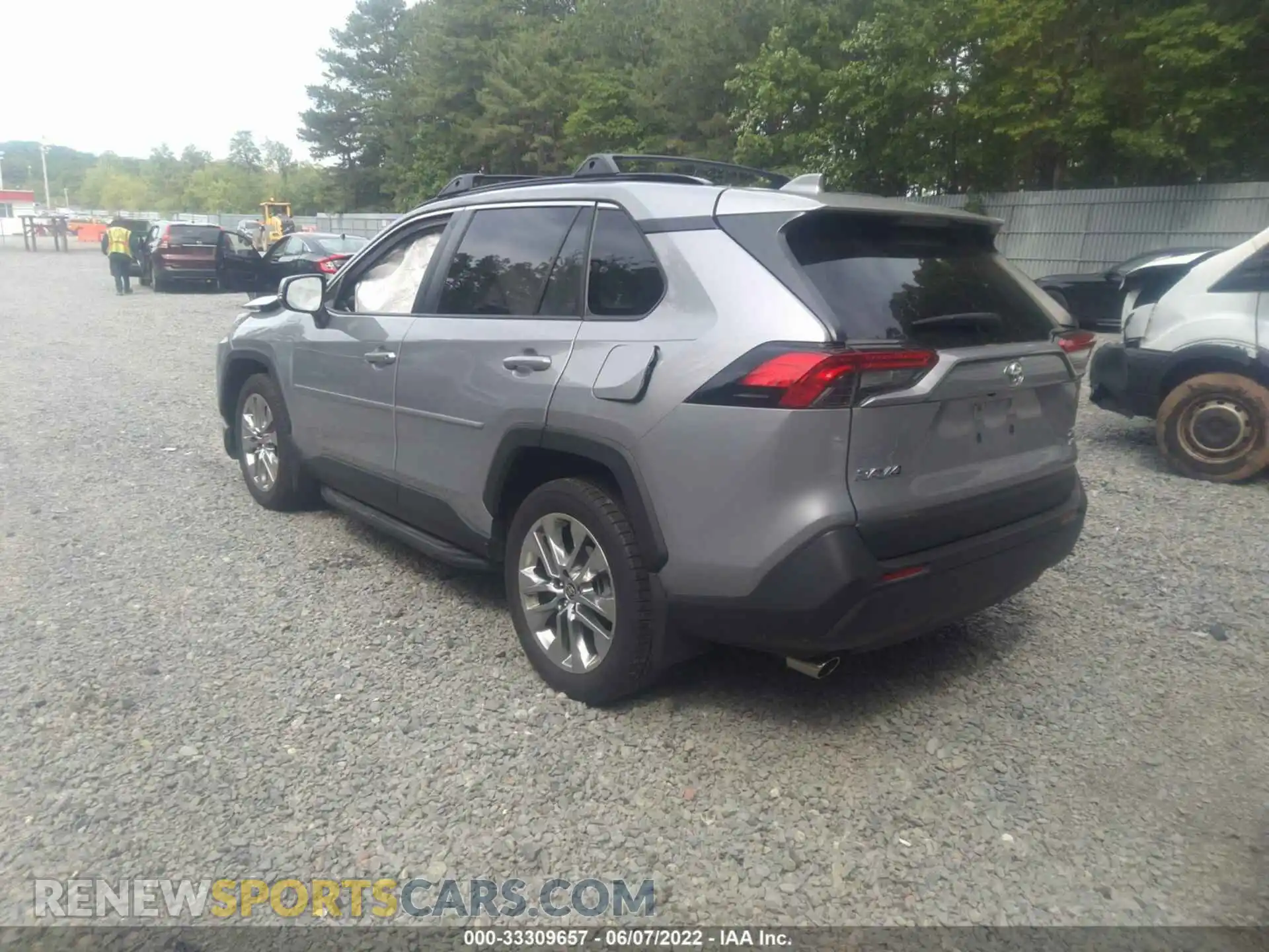 3 Photograph of a damaged car JTMA1RFV4LD057940 TOYOTA RAV4 2020