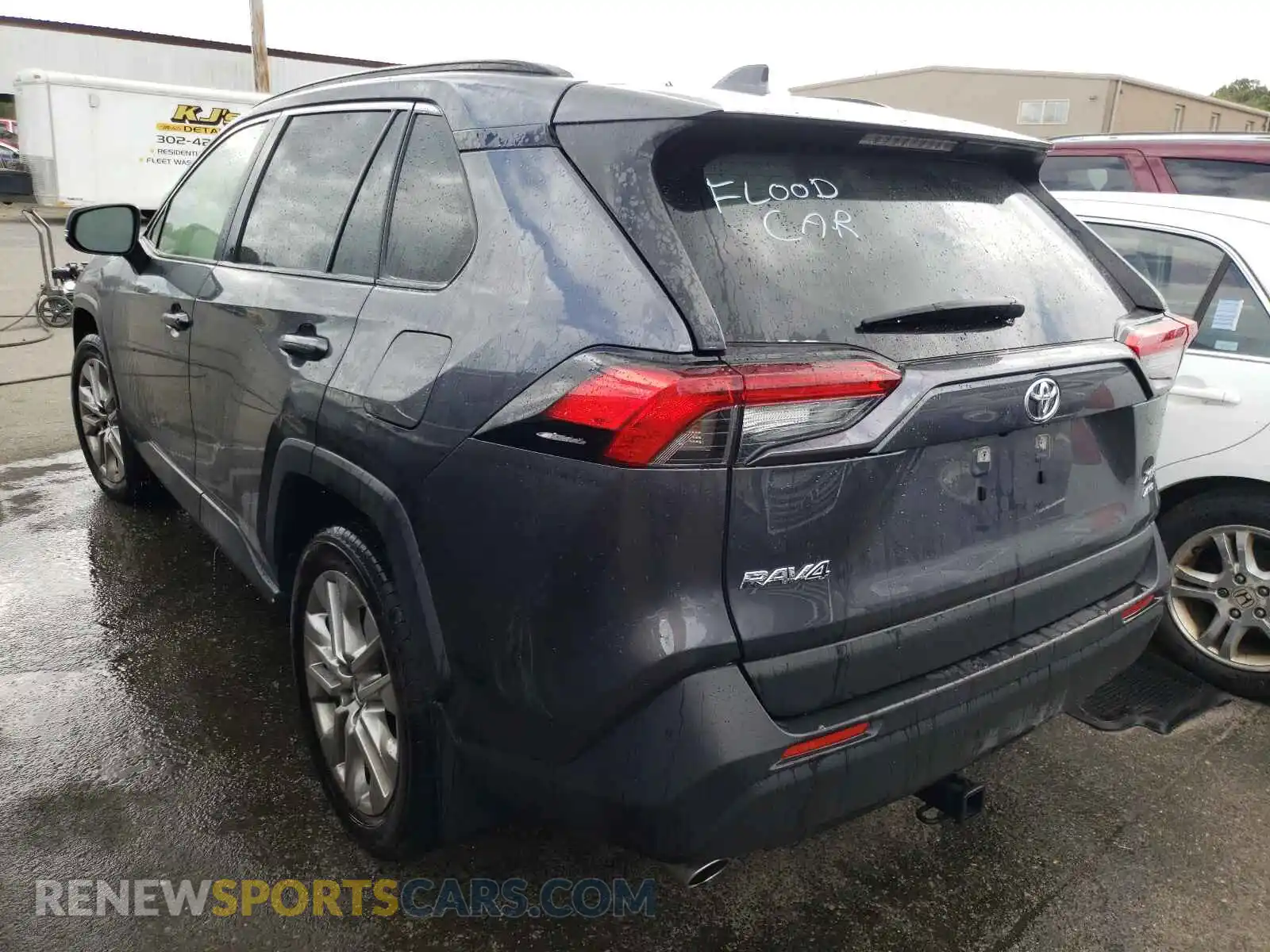 3 Photograph of a damaged car JTMA1RFV8LD529489 TOYOTA RAV4 2020