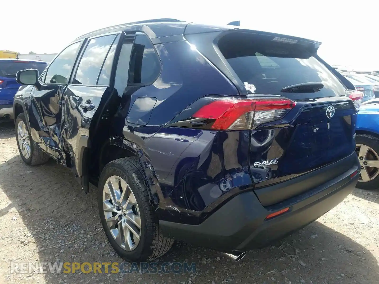 3 Photograph of a damaged car JTMC1RFV2LD520960 TOYOTA RAV4 2020