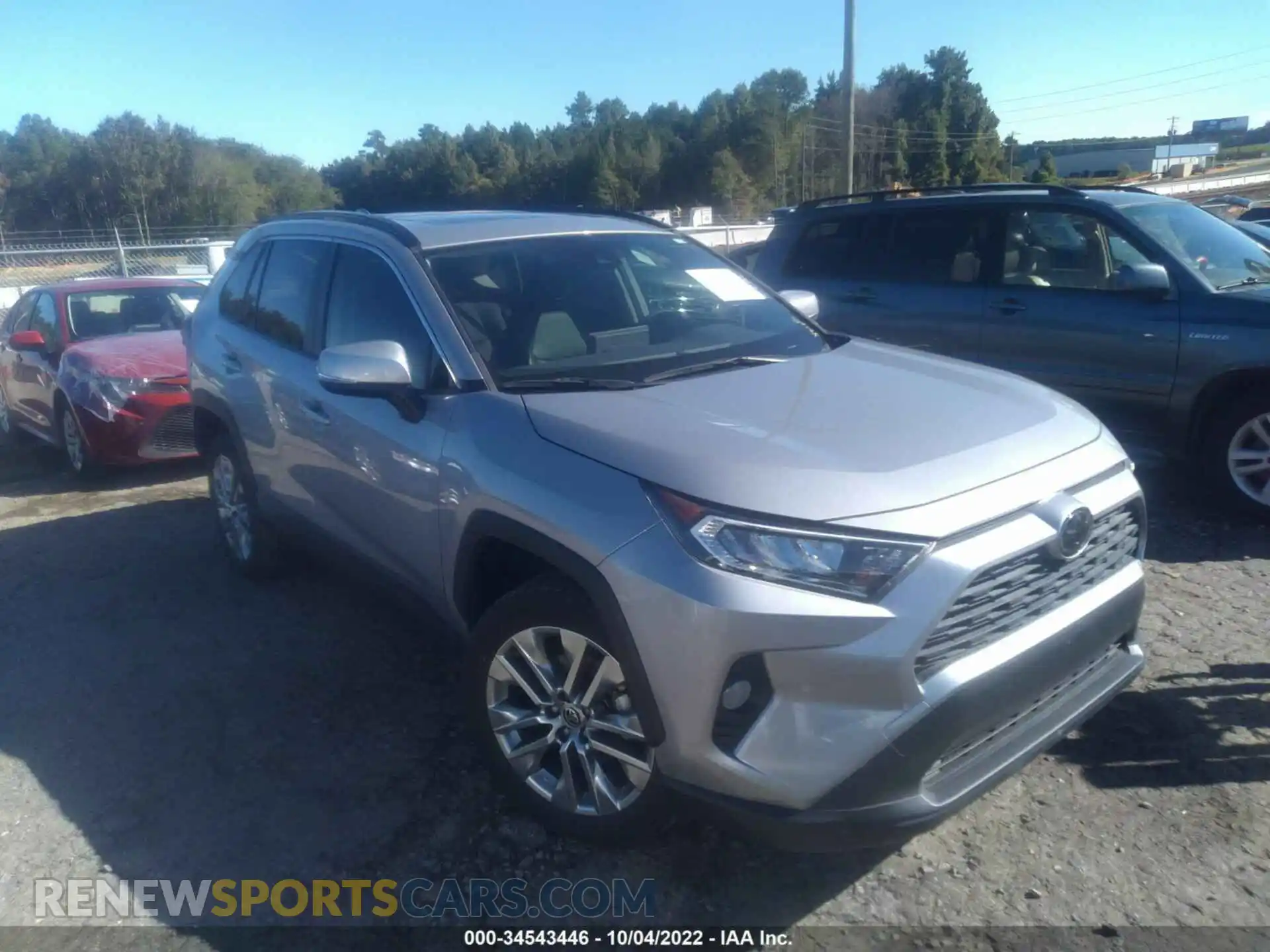 1 Photograph of a damaged car JTMC1RFV4LD045652 TOYOTA RAV4 2020