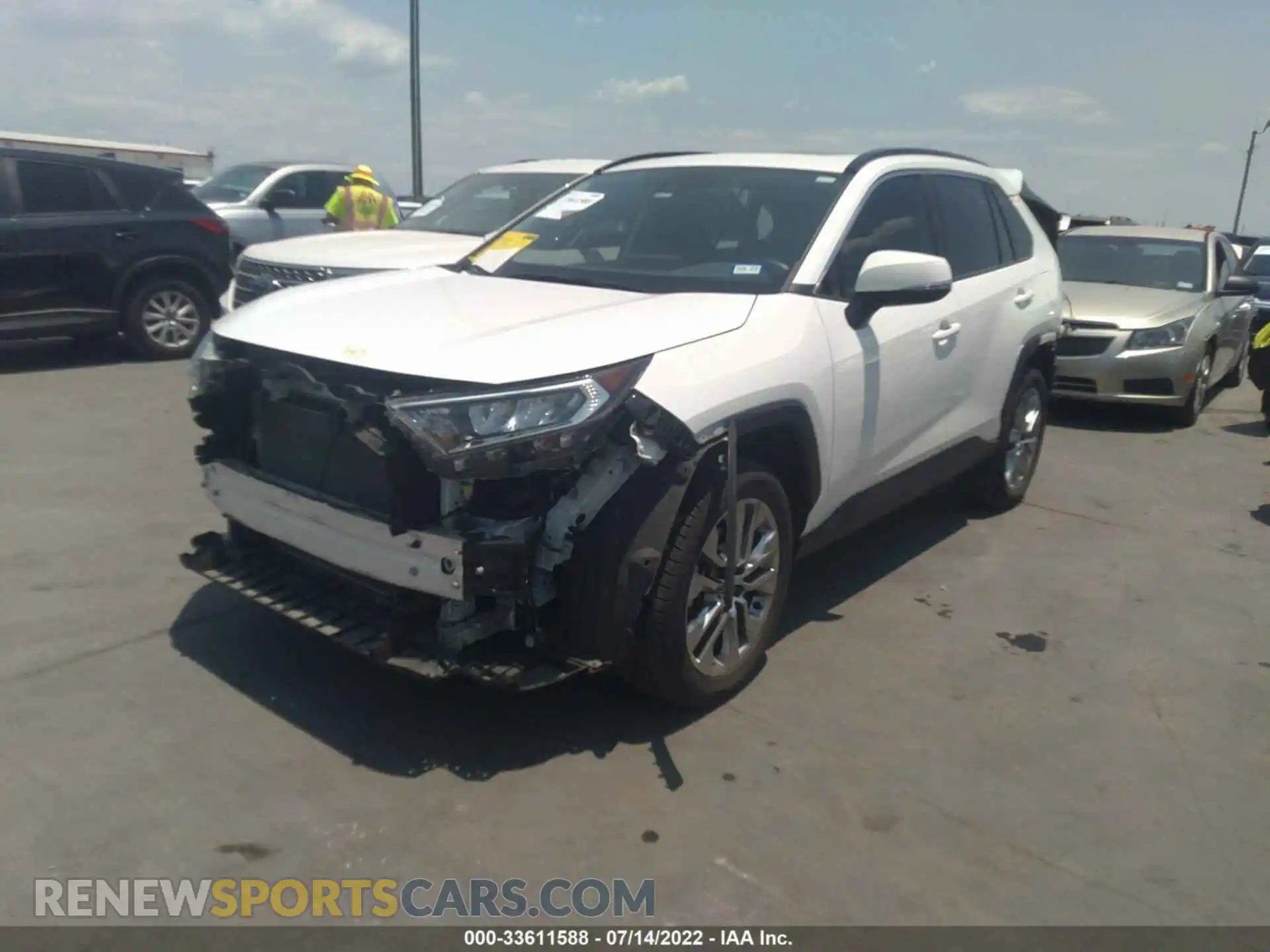 2 Photograph of a damaged car JTMC1RFV8LD056475 TOYOTA RAV4 2020